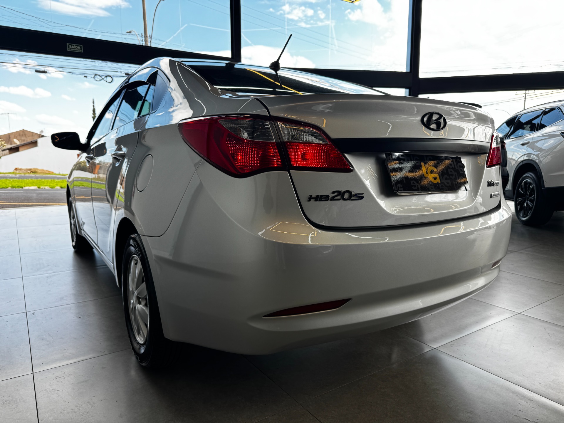 HYUNDAI HB20S