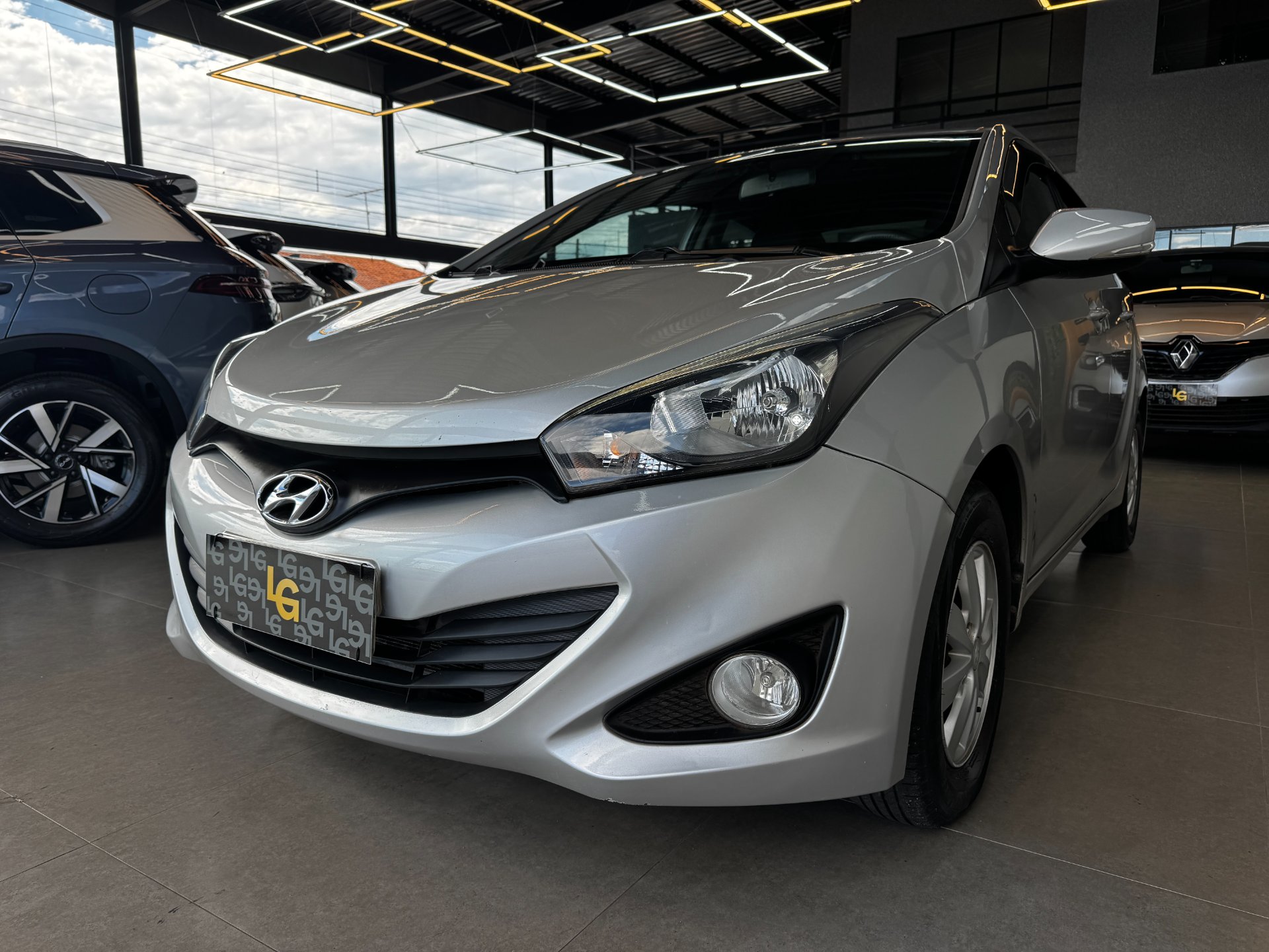 HYUNDAI HB20S