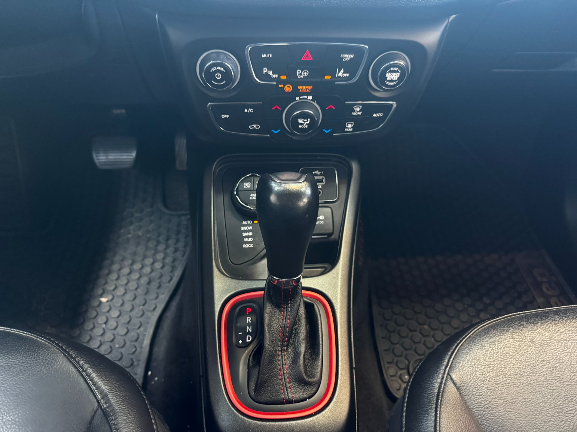 JEEP COMPASS