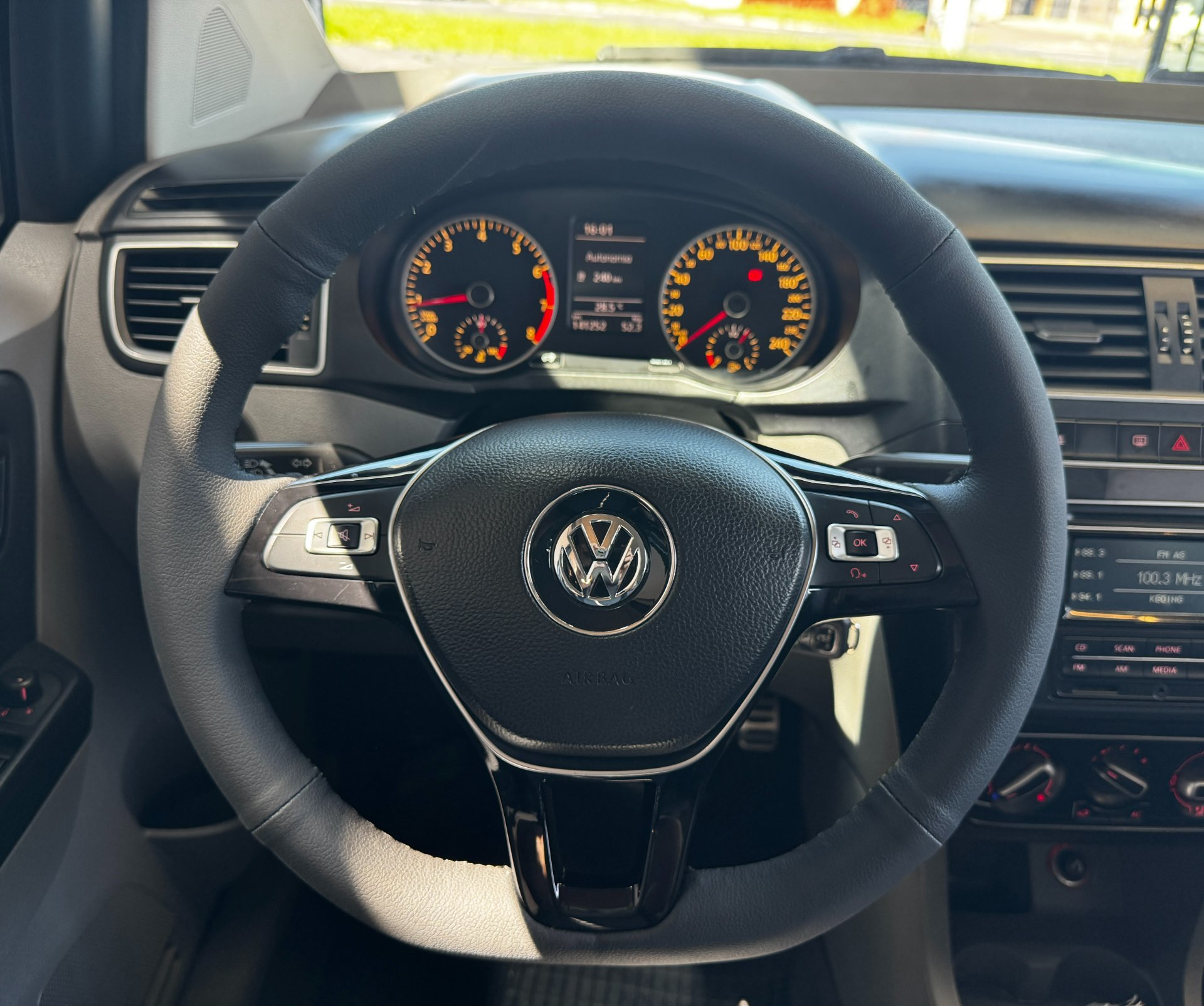 VOLKSWAGEN FOX