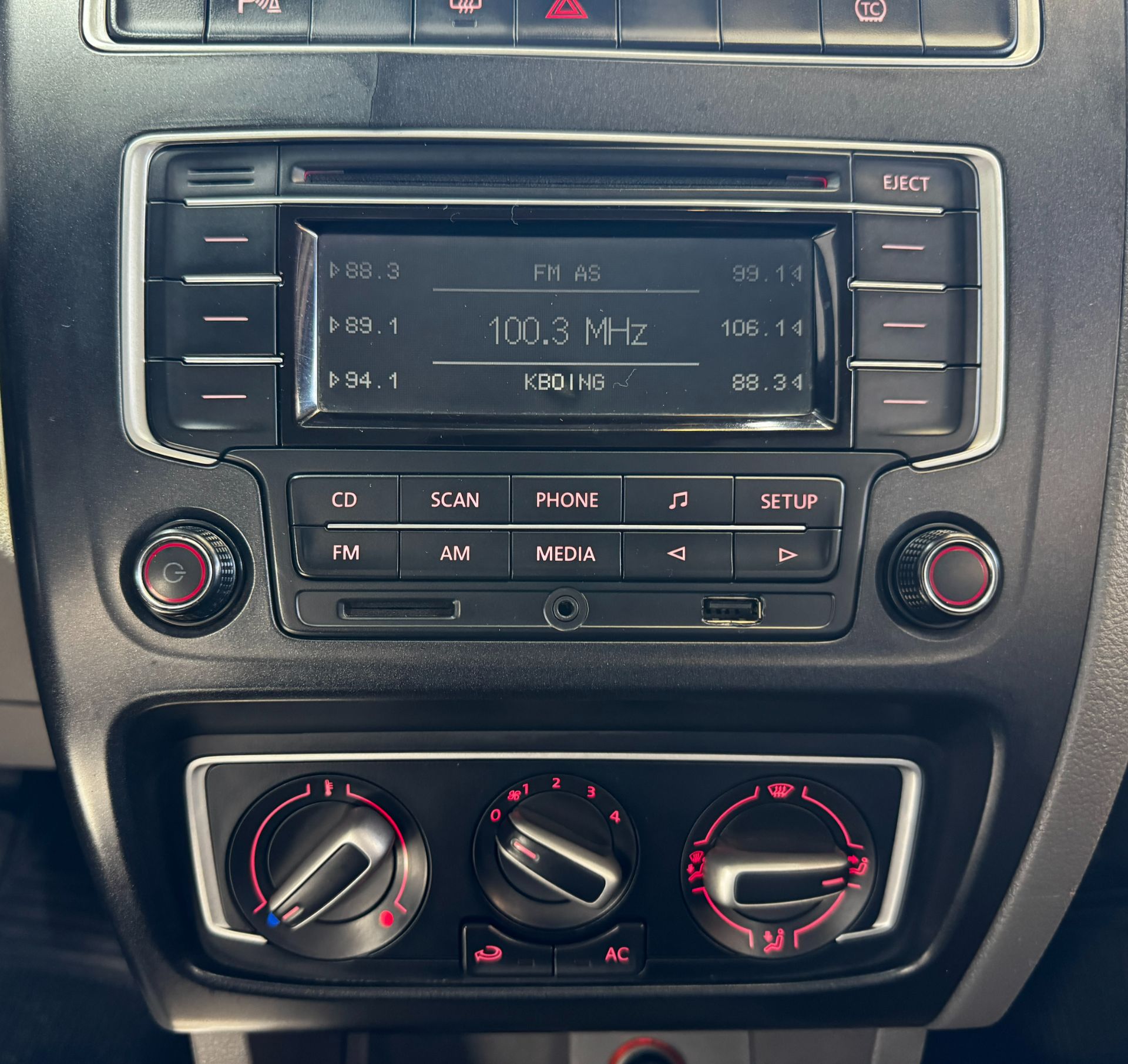 VOLKSWAGEN FOX