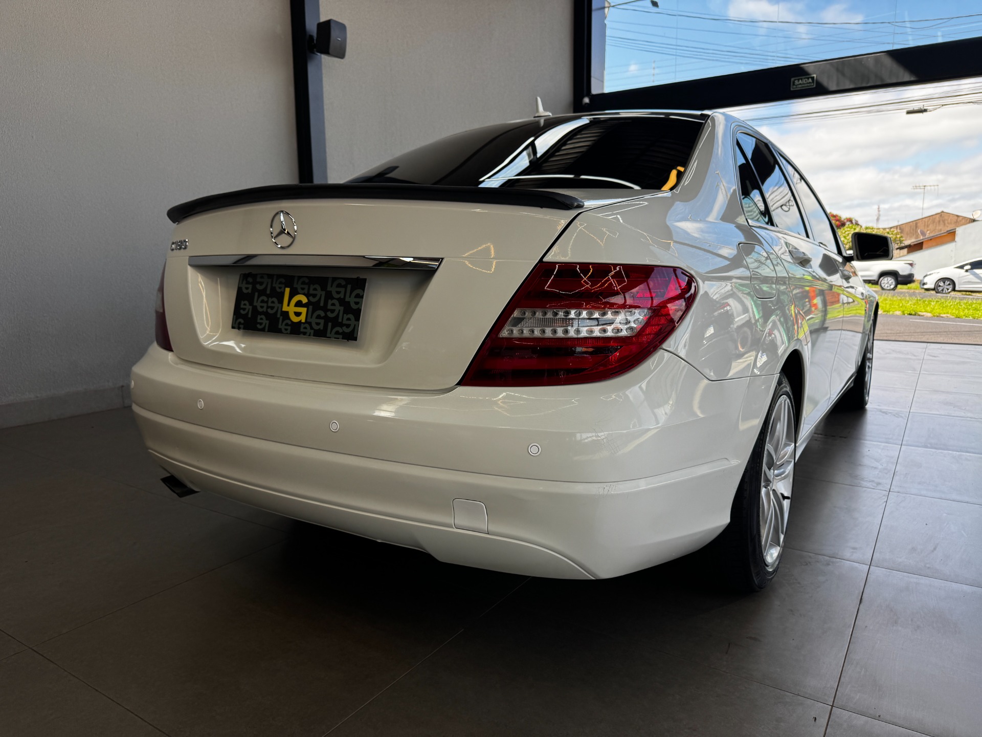 MERCEDES-BENZ C 180