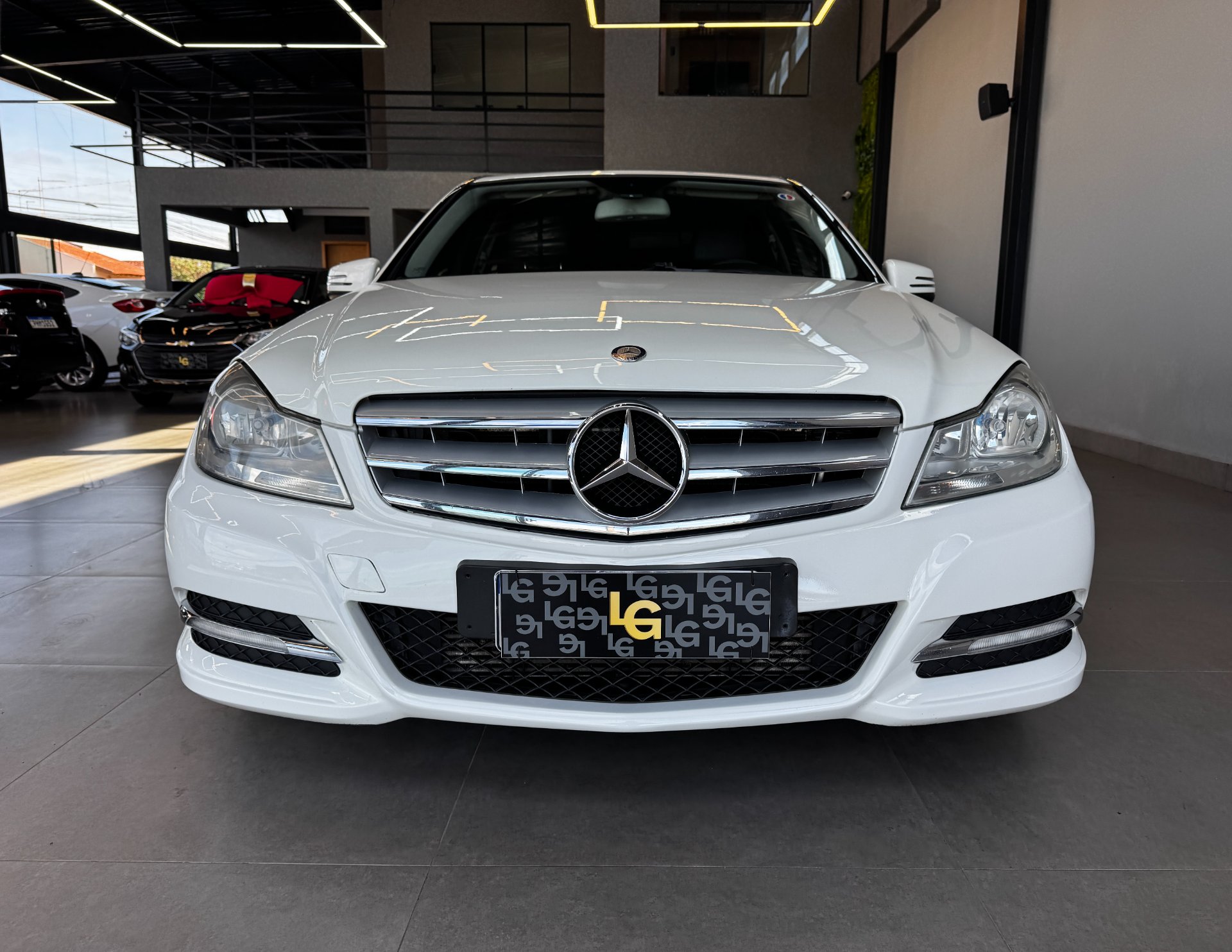 MERCEDES-BENZ C 180