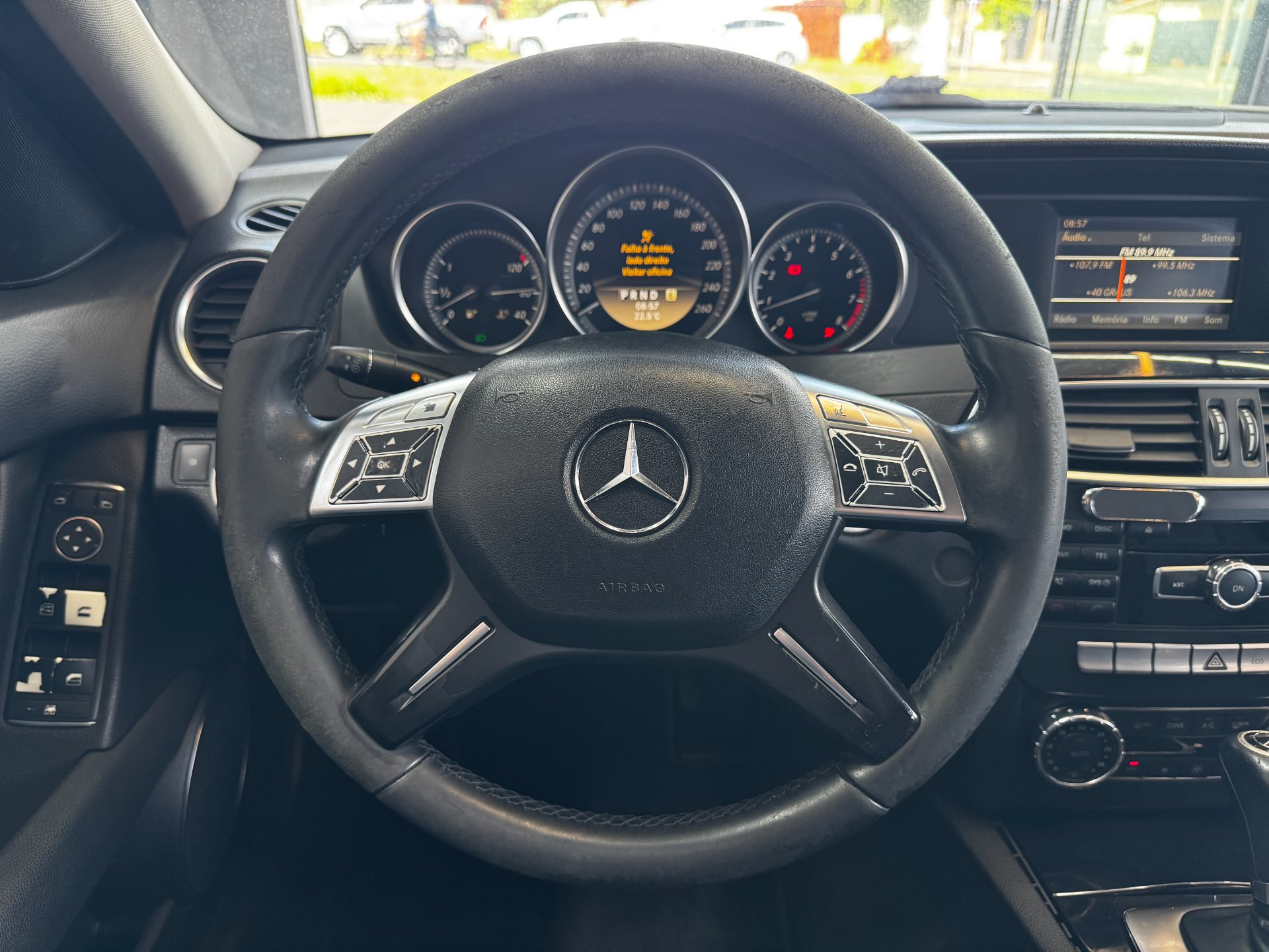 MERCEDES-BENZ C 180