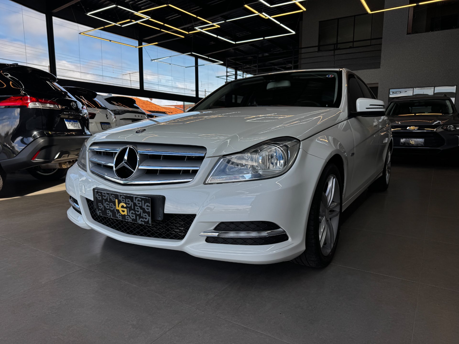 MERCEDES-BENZ C 180