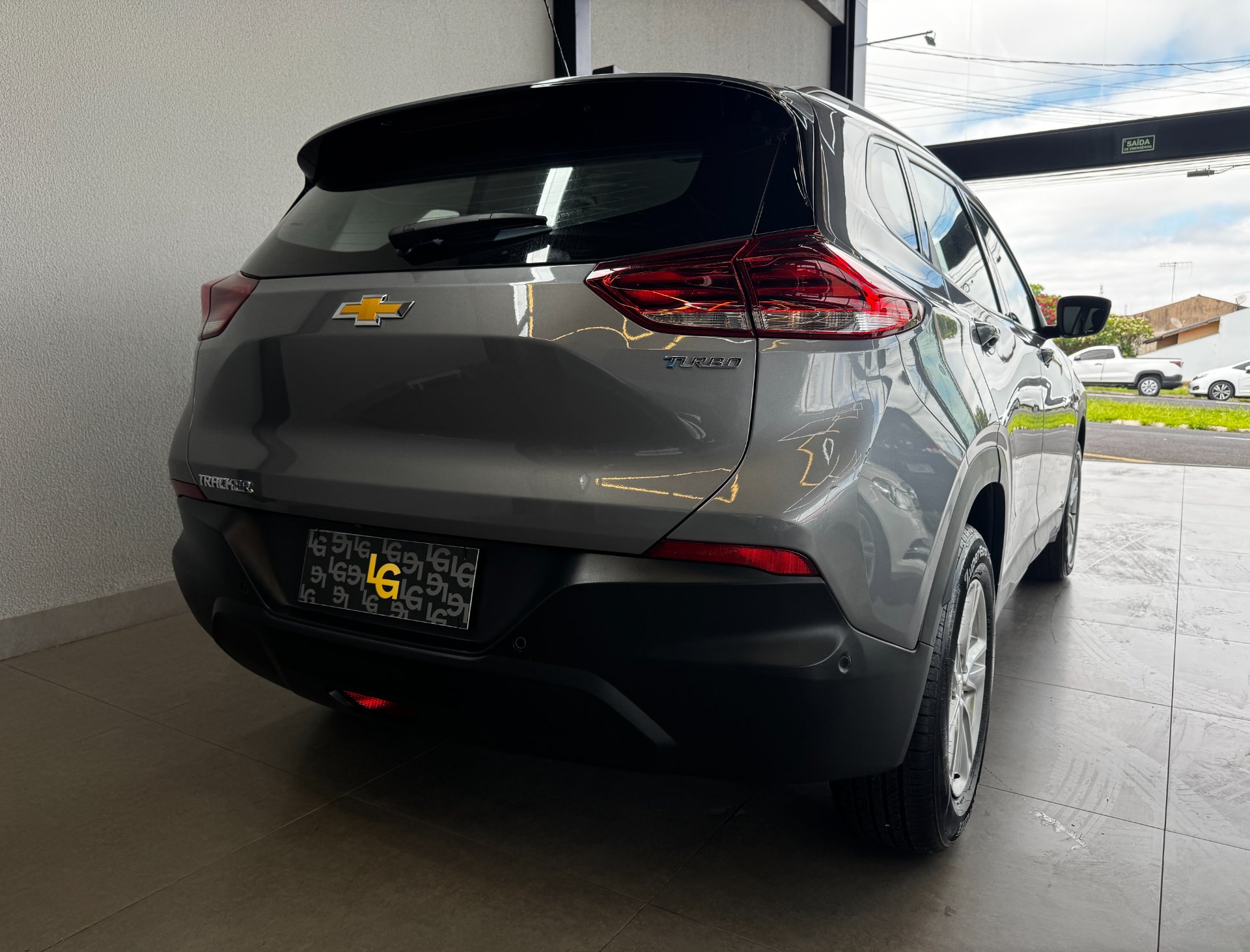 CHEVROLET TRACKER