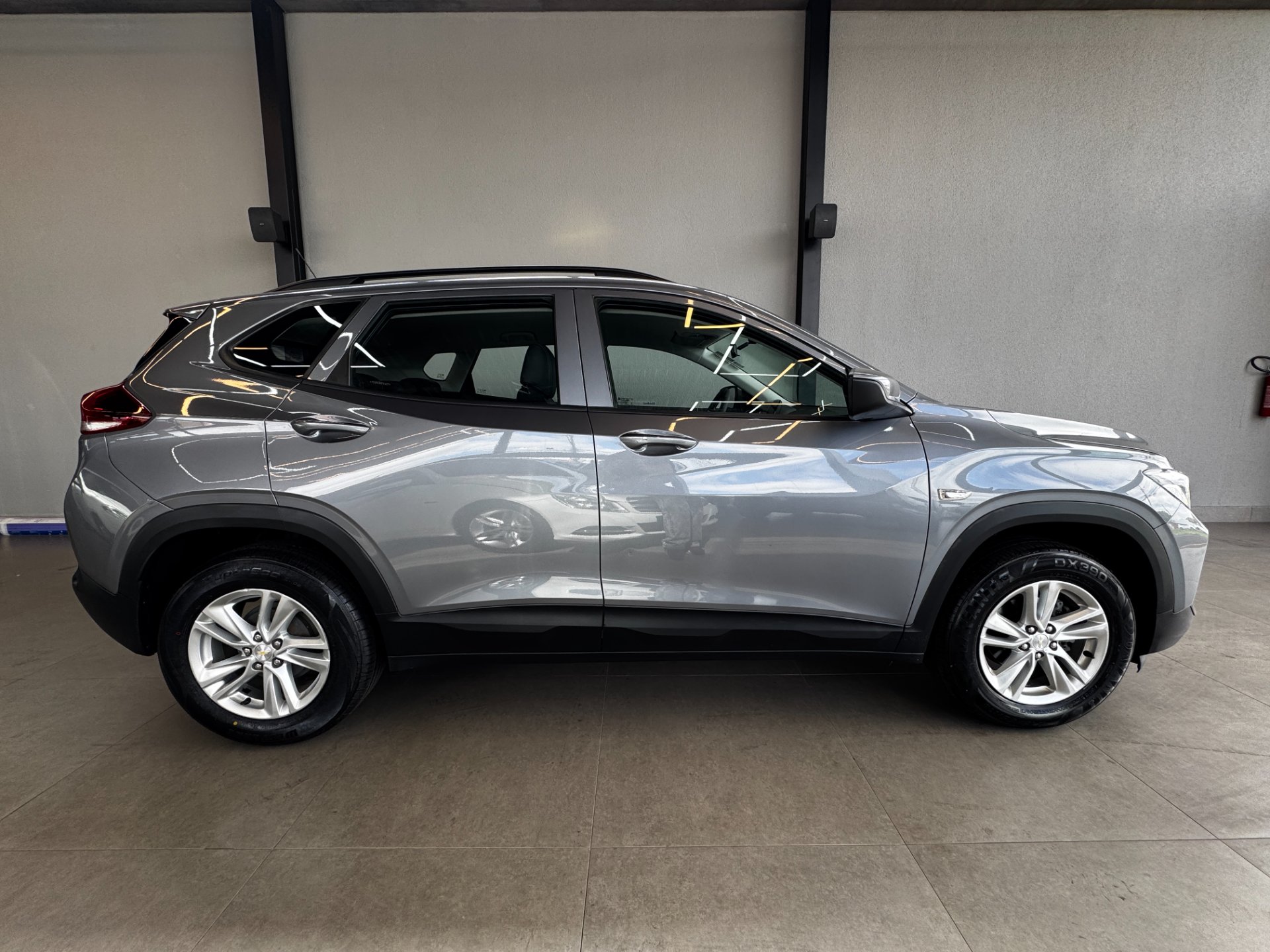 CHEVROLET TRACKER