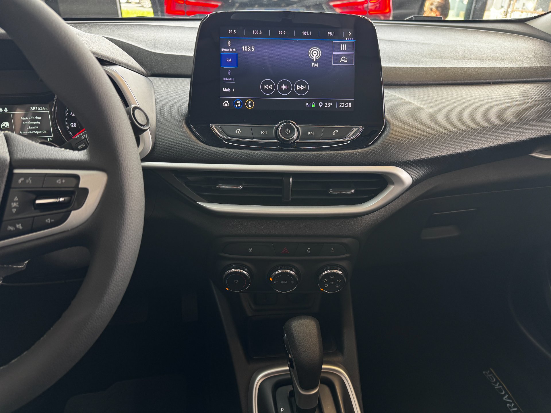 CHEVROLET TRACKER