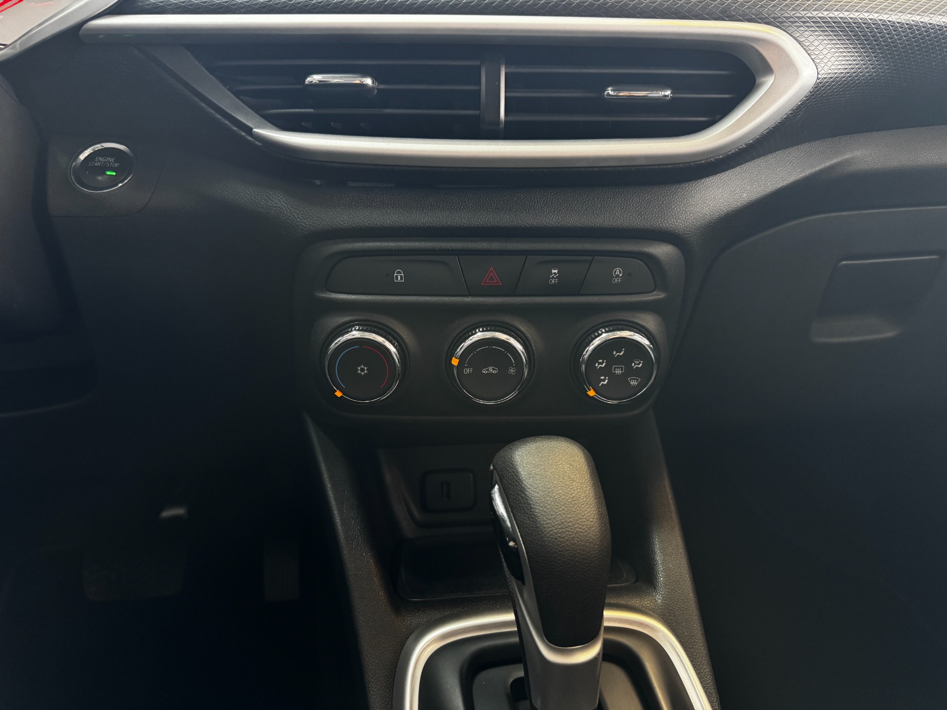 CHEVROLET TRACKER