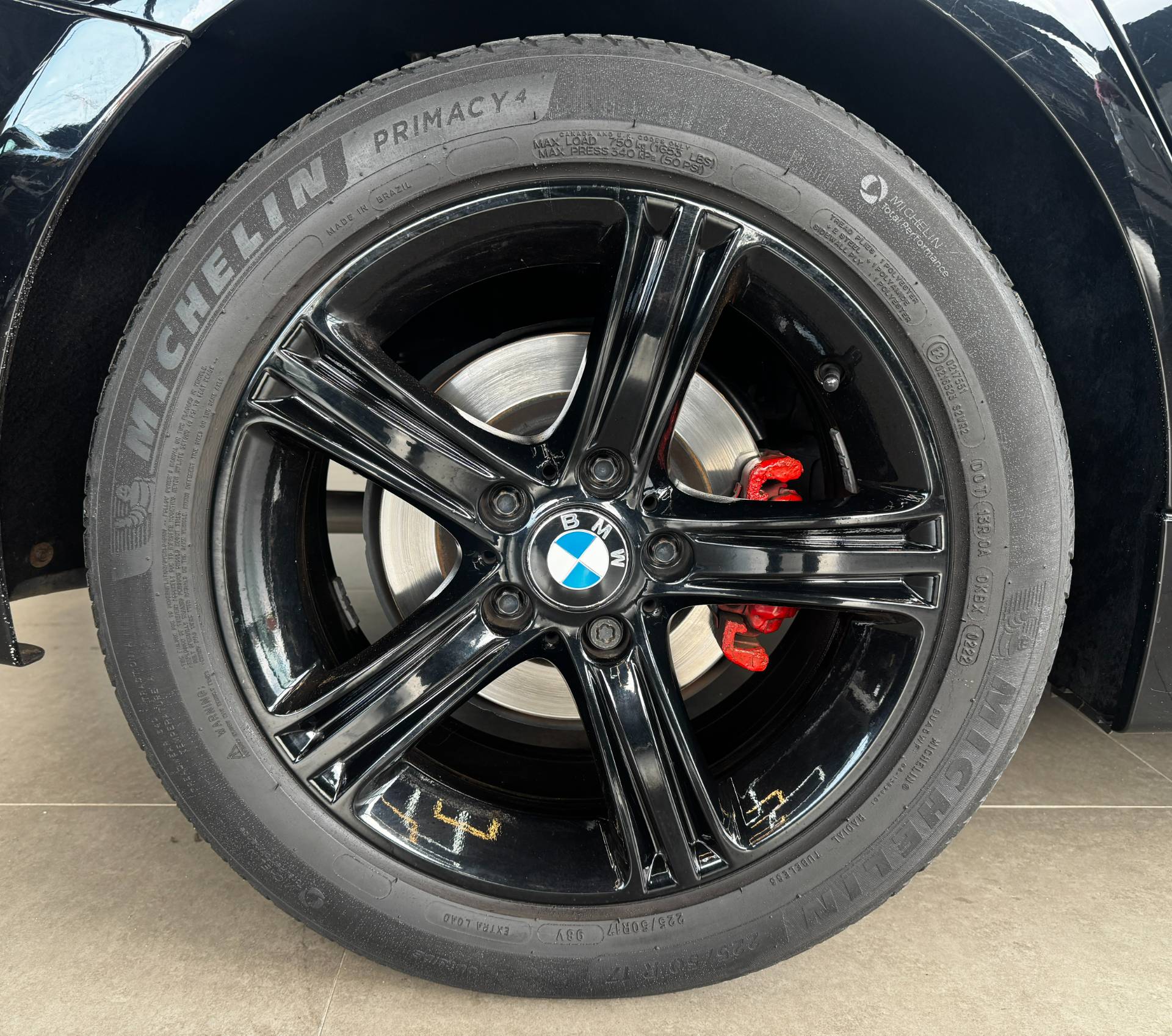 BMW 320i