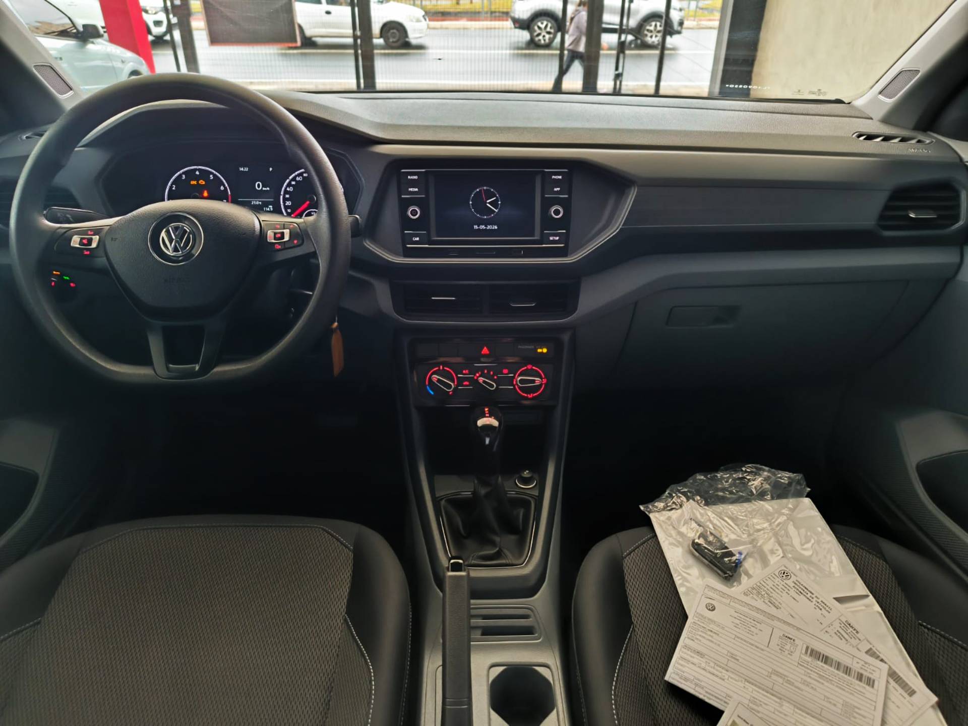 VOLKSWAGEN T-CROSS