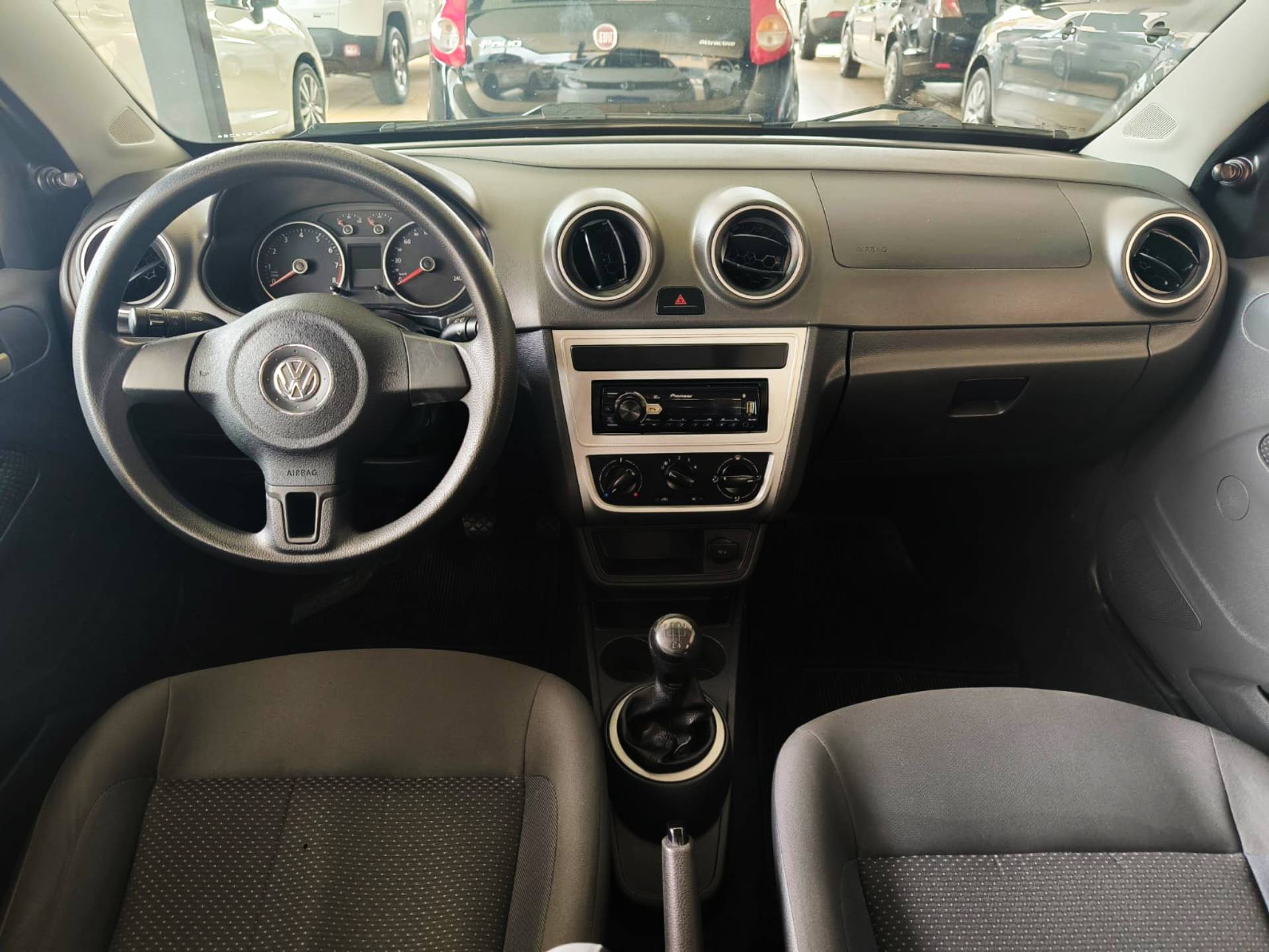 VOLKSWAGEN GOL