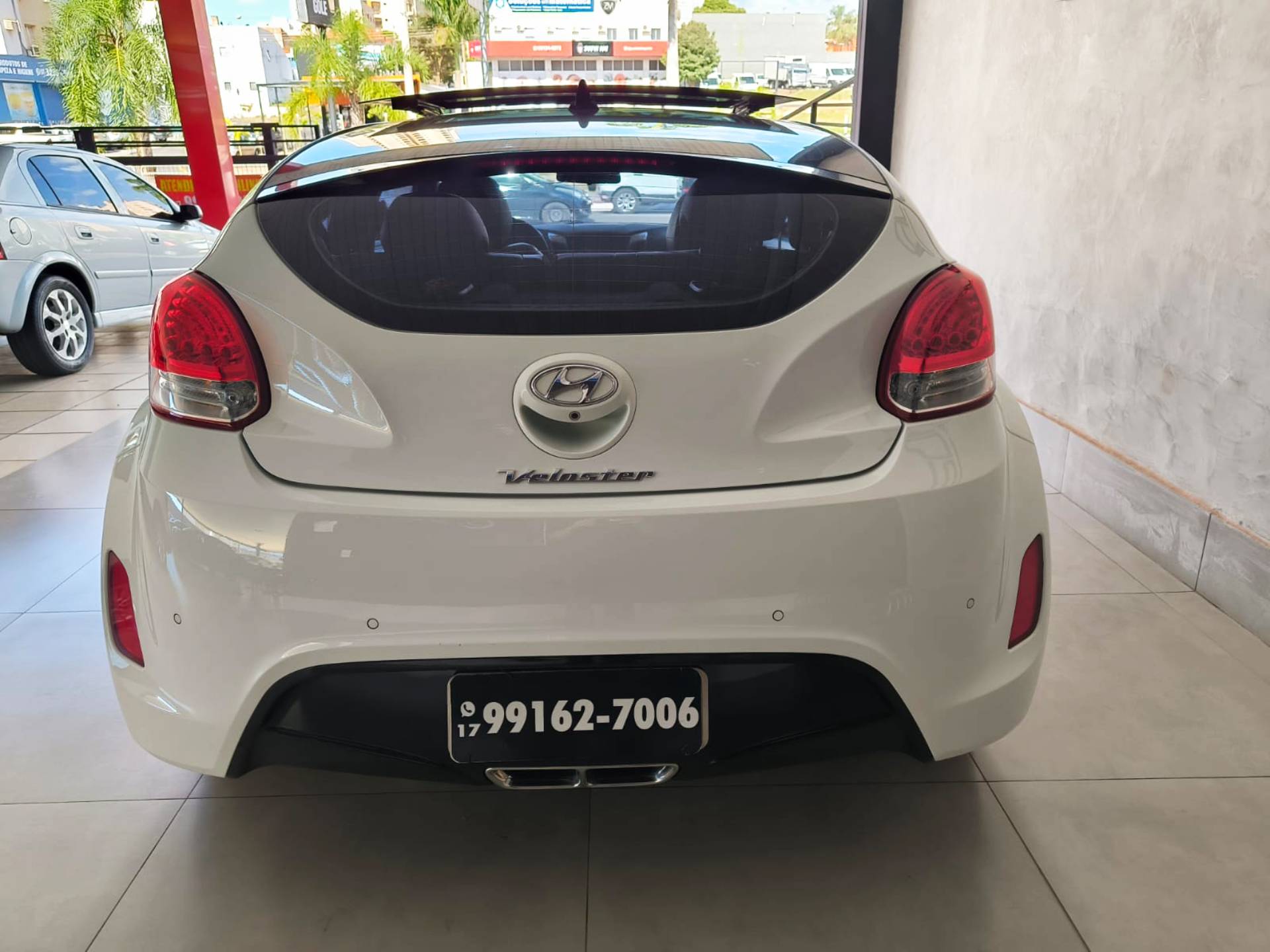 HYUNDAI VELOSTER