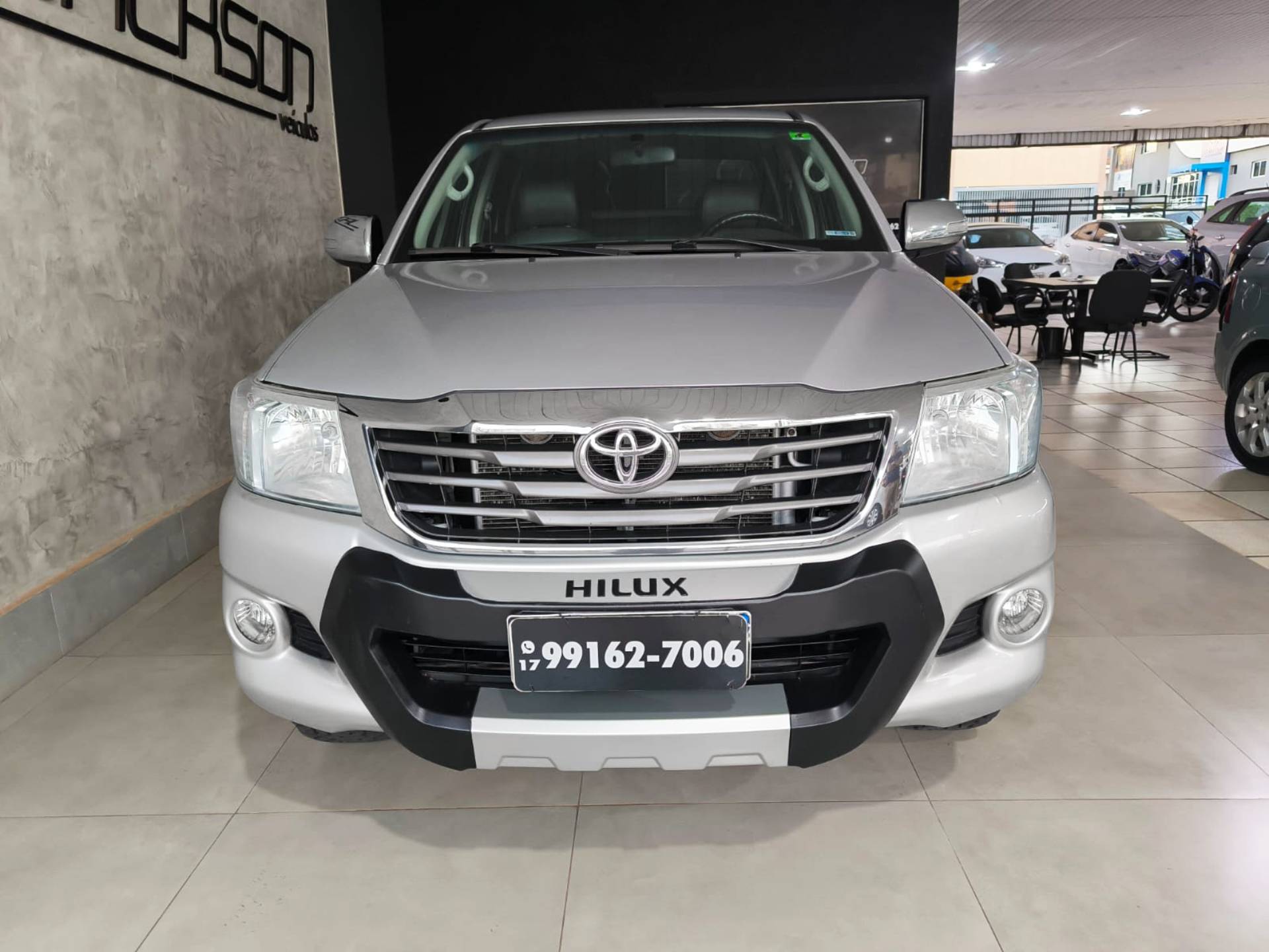 TOYOTA HILUX