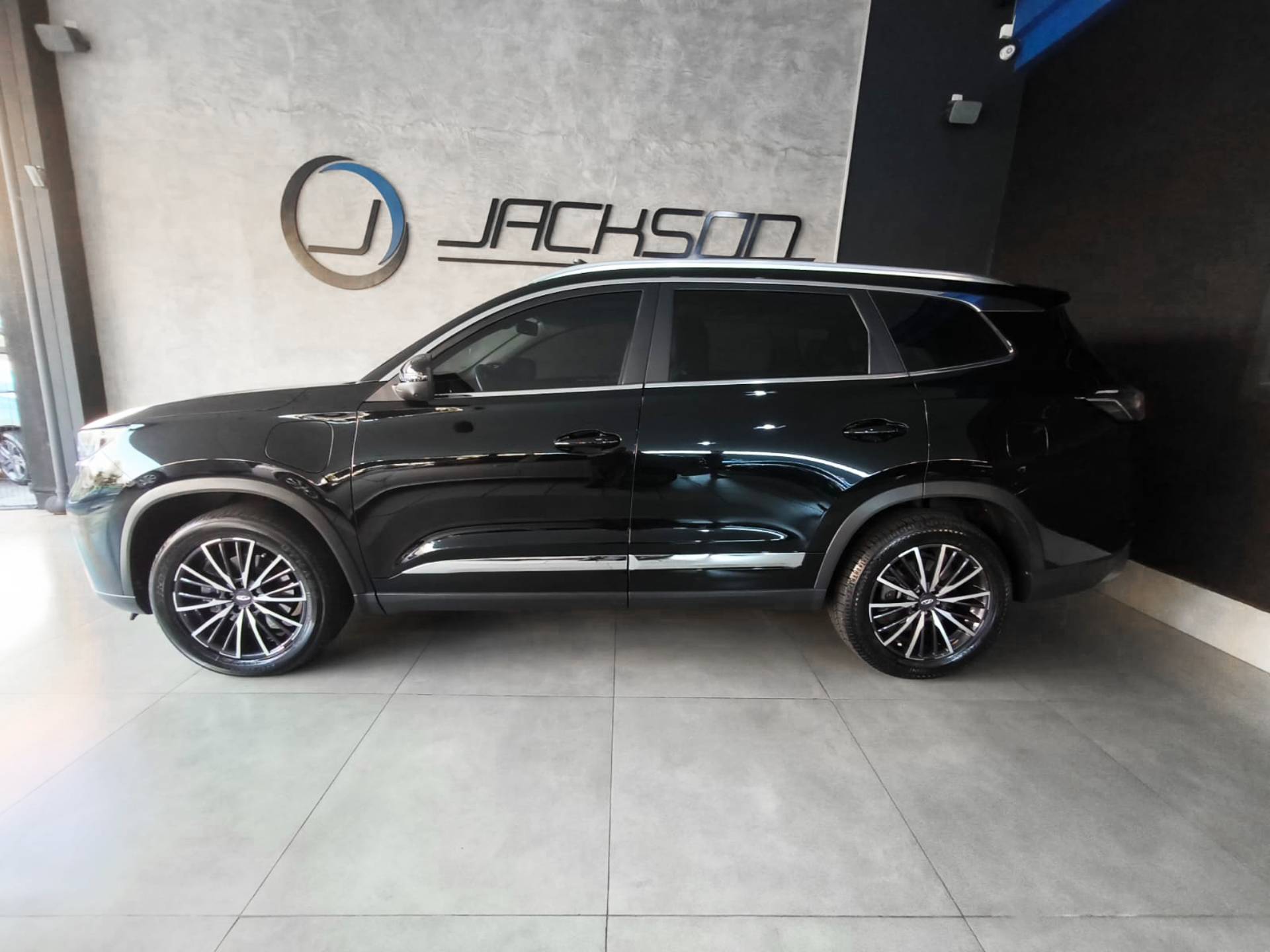 CHERY TIGGO 8