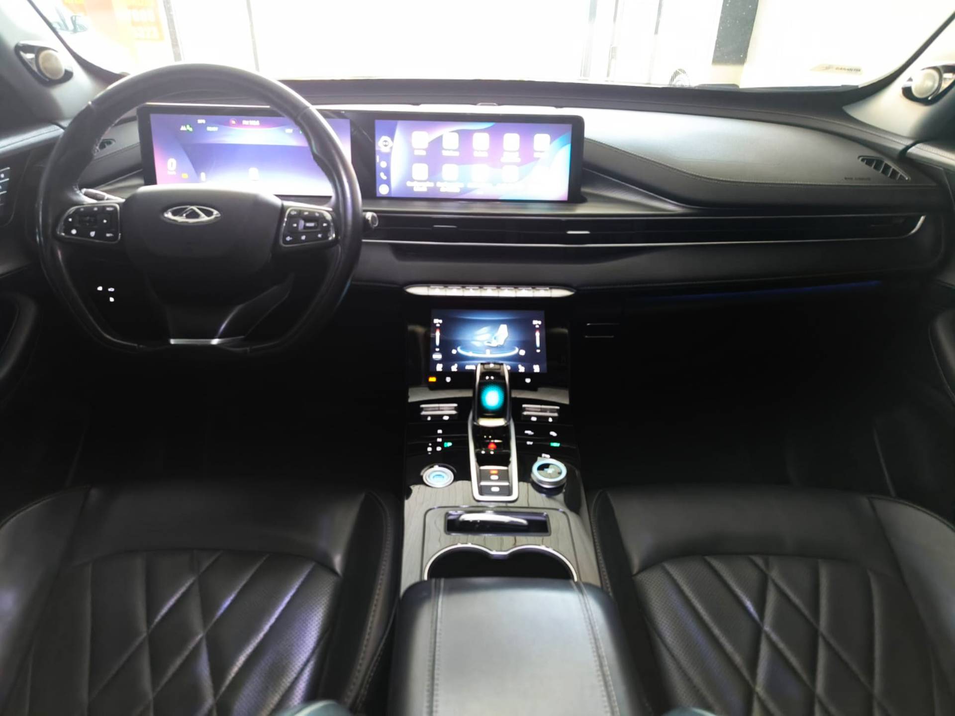 CHERY TIGGO 8
