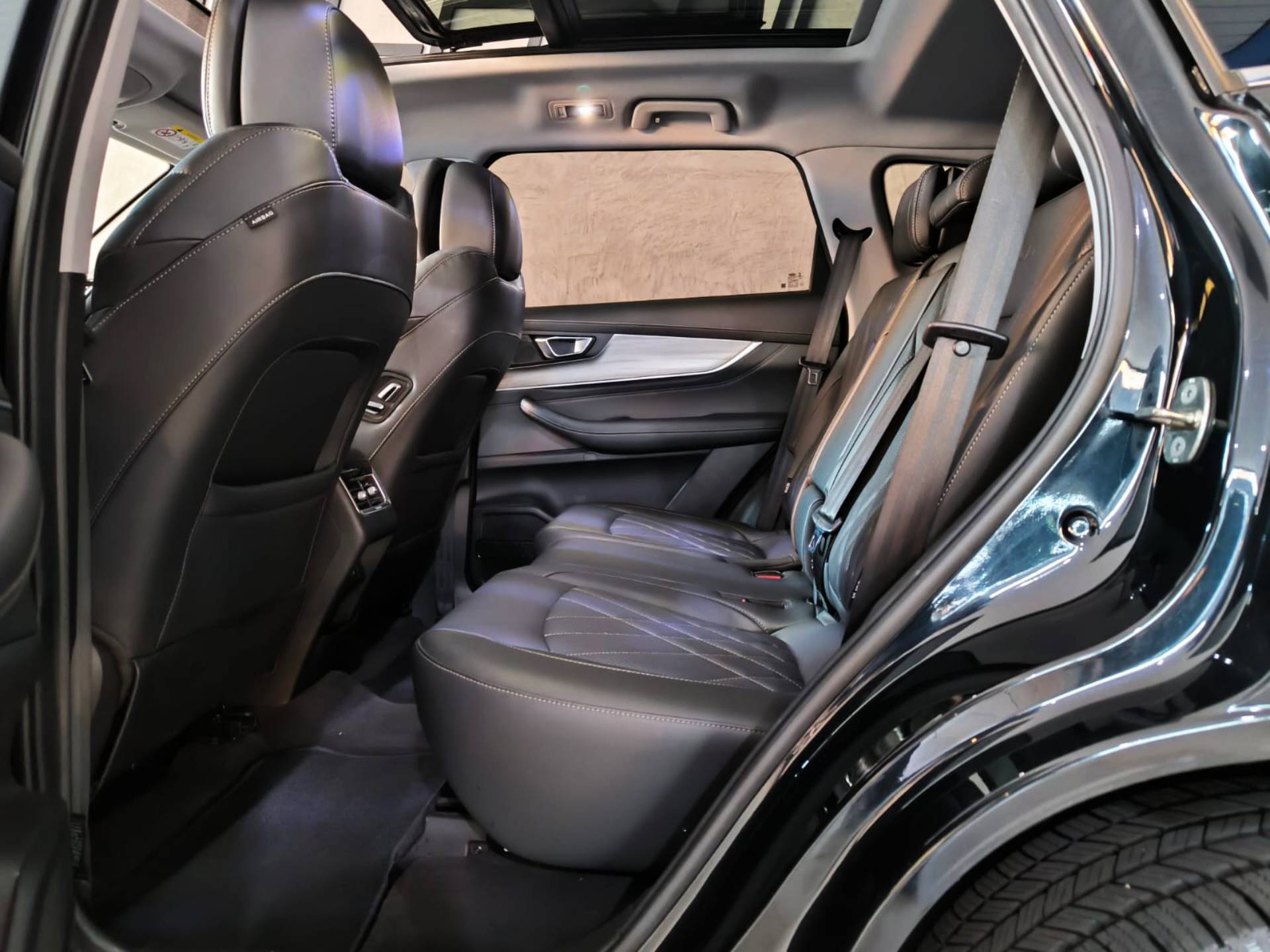 CHERY TIGGO 8