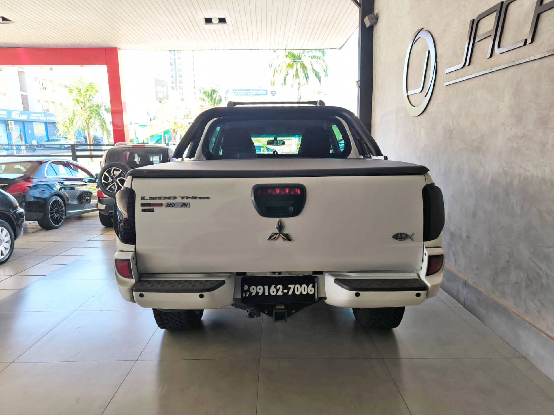 MITSUBISHI L200 TRITON