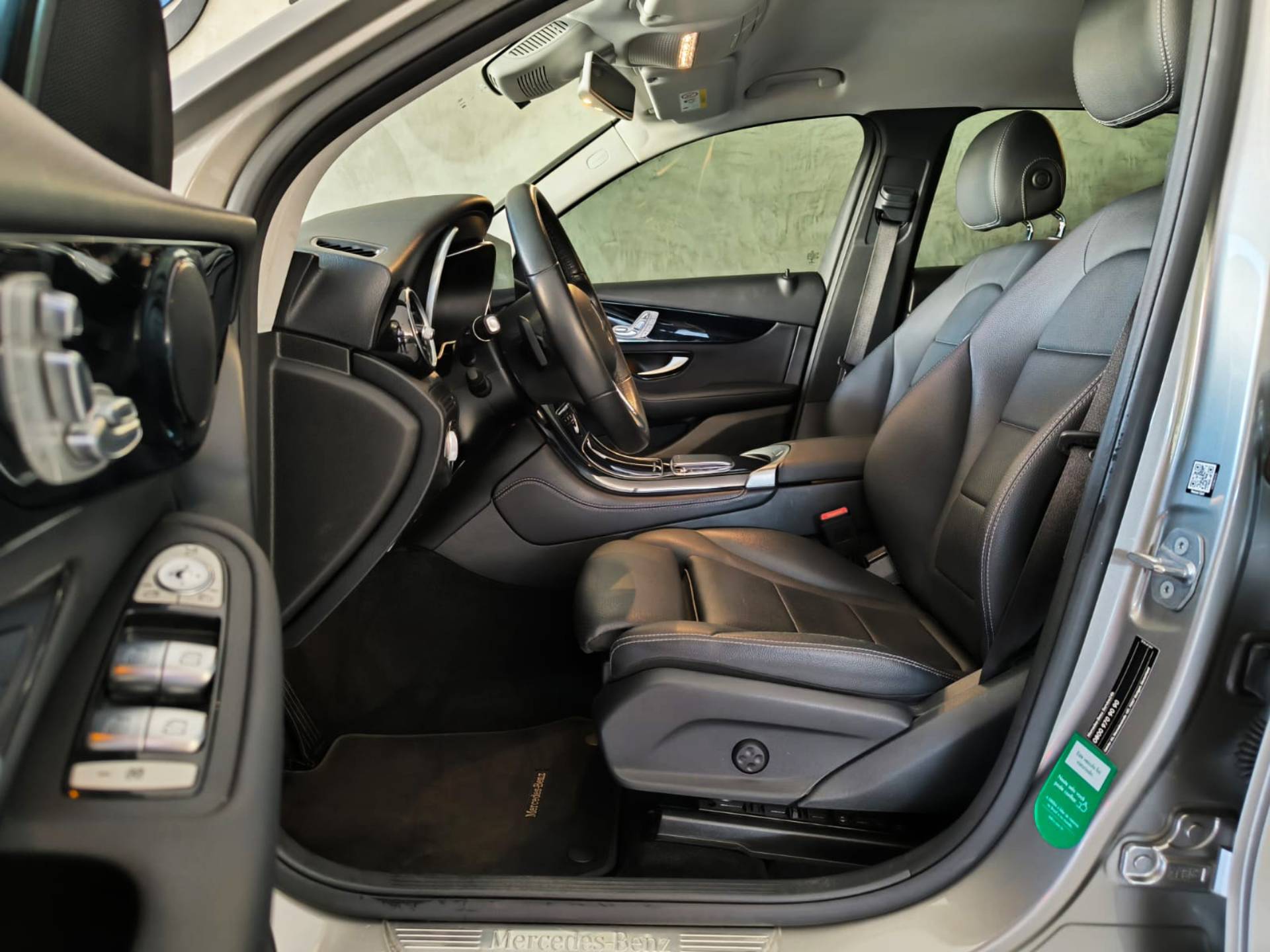 MERCEDES-BENZ GLC 220d