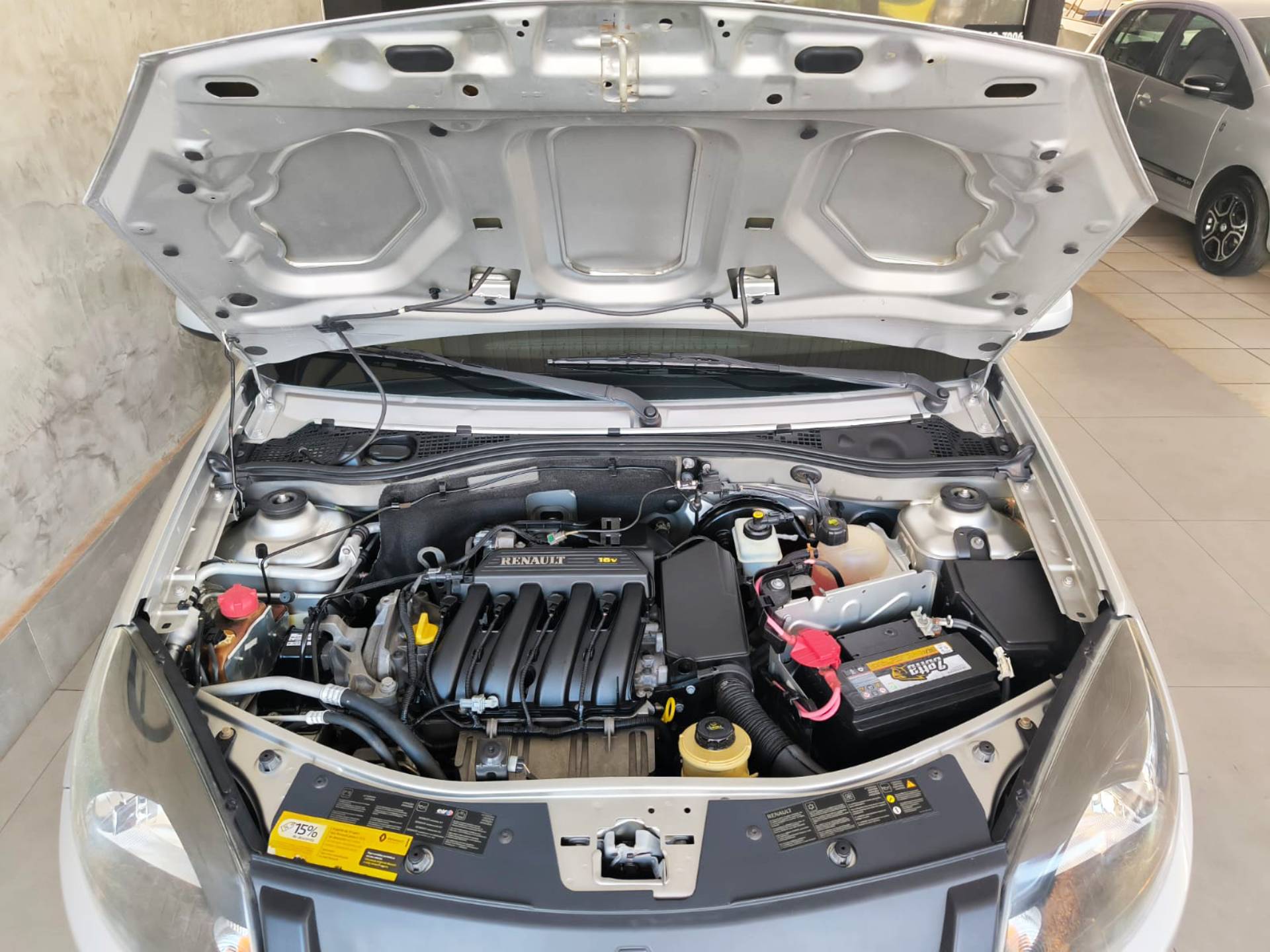 RENAULT SANDERO