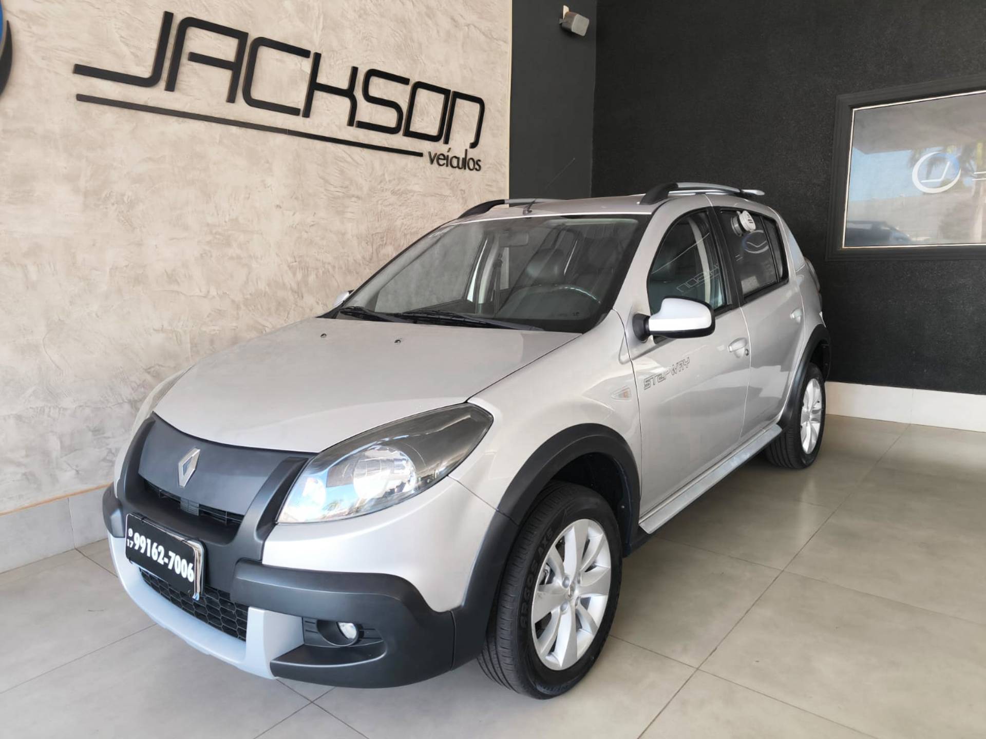 RENAULT SANDERO
