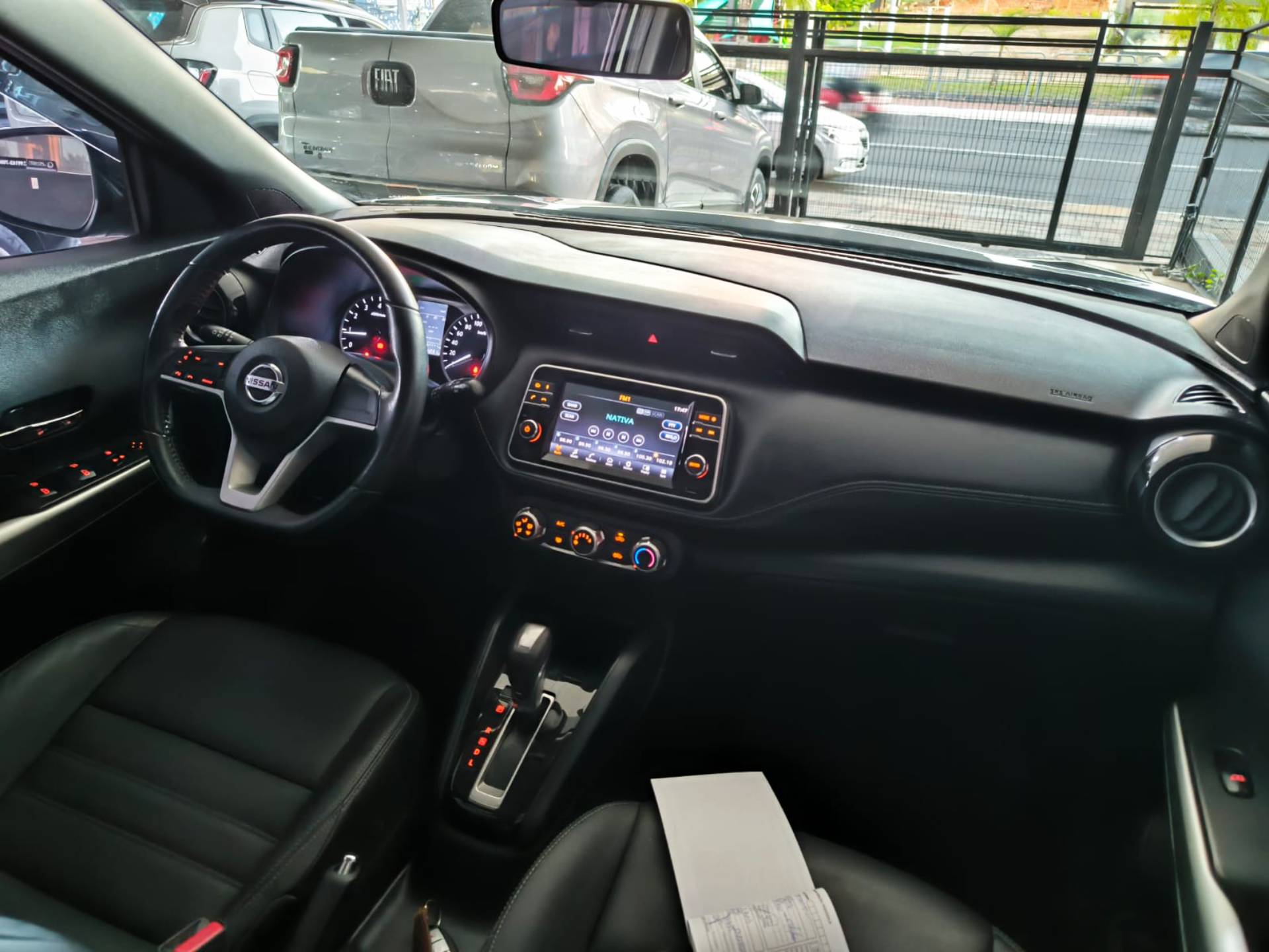 NISSAN KICKS