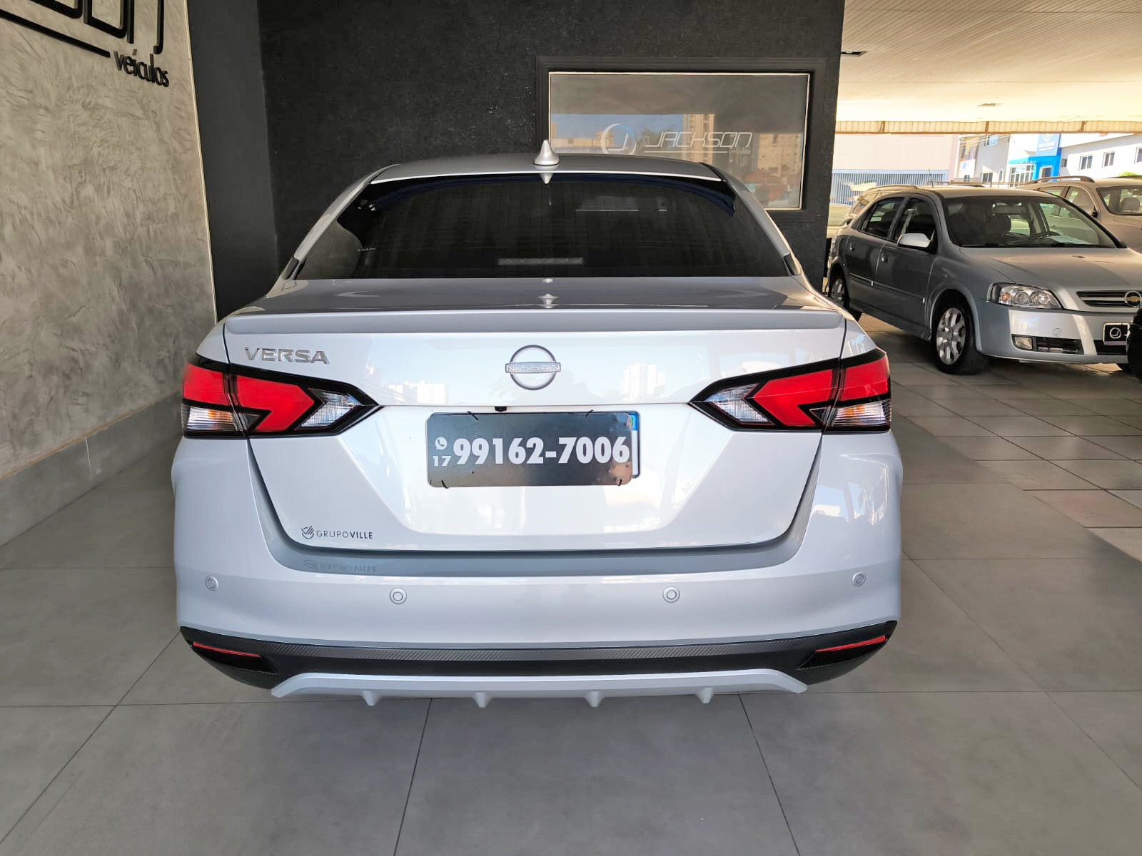 NISSAN VERSA