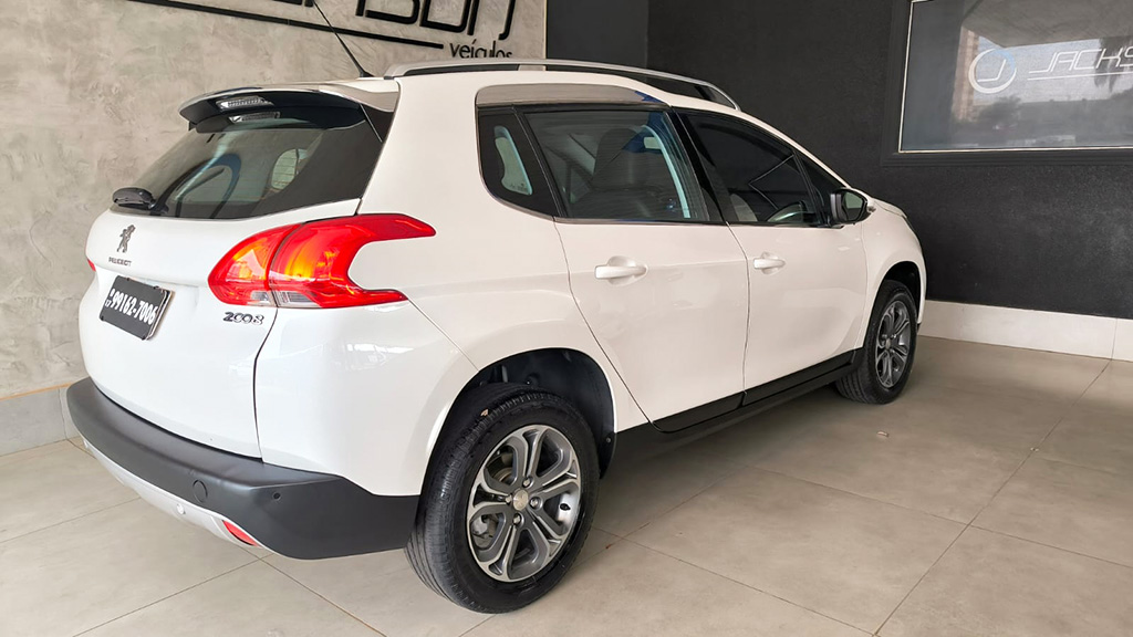 PEUGEOT 2008