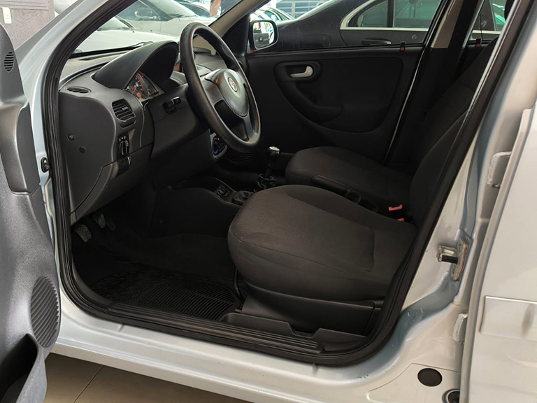 CHEVROLET CORSA