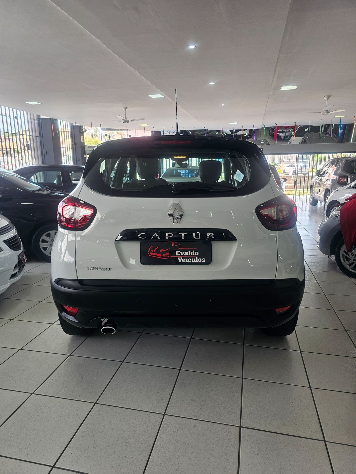 Car Image 8