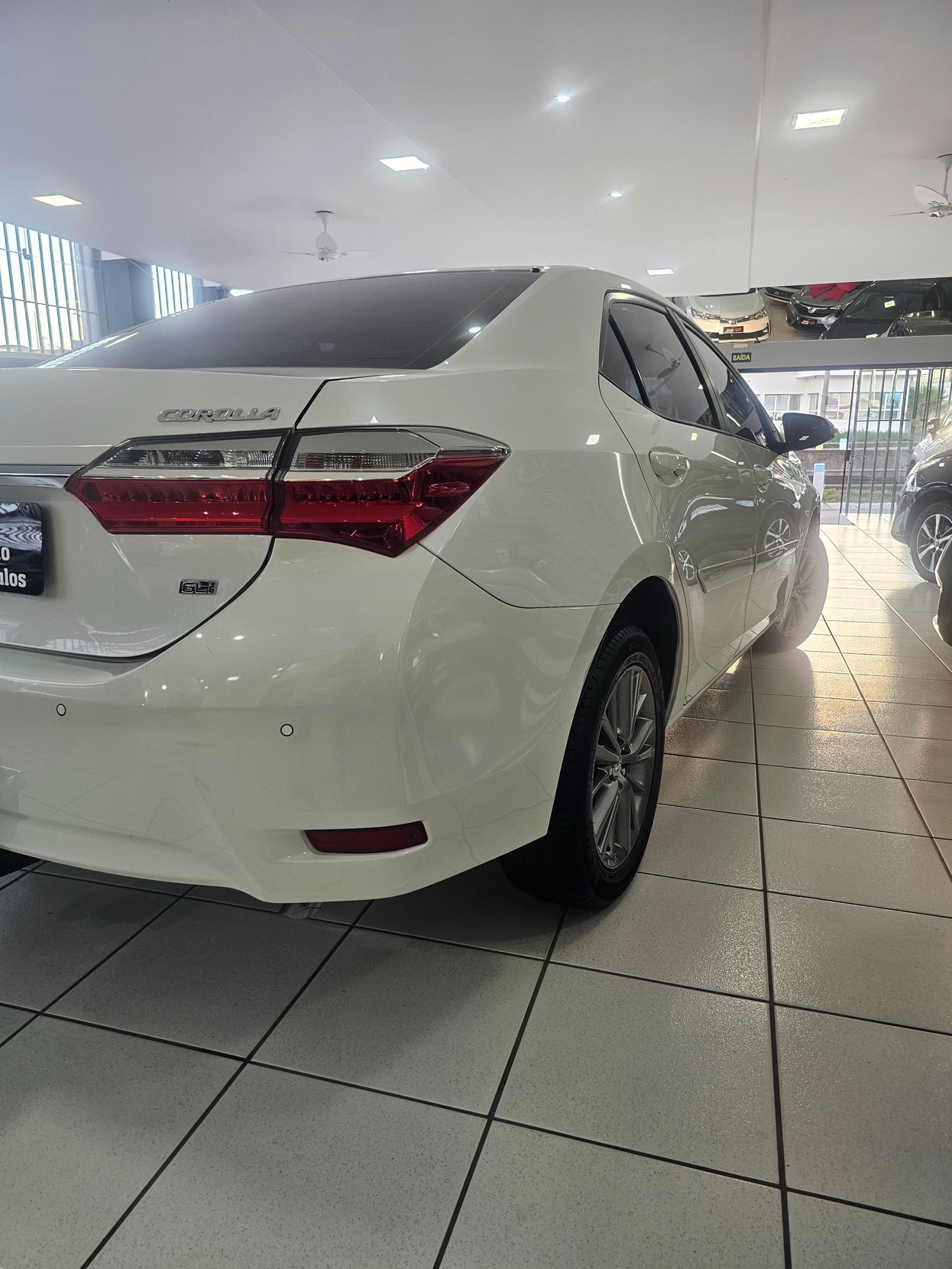 Car Image 9