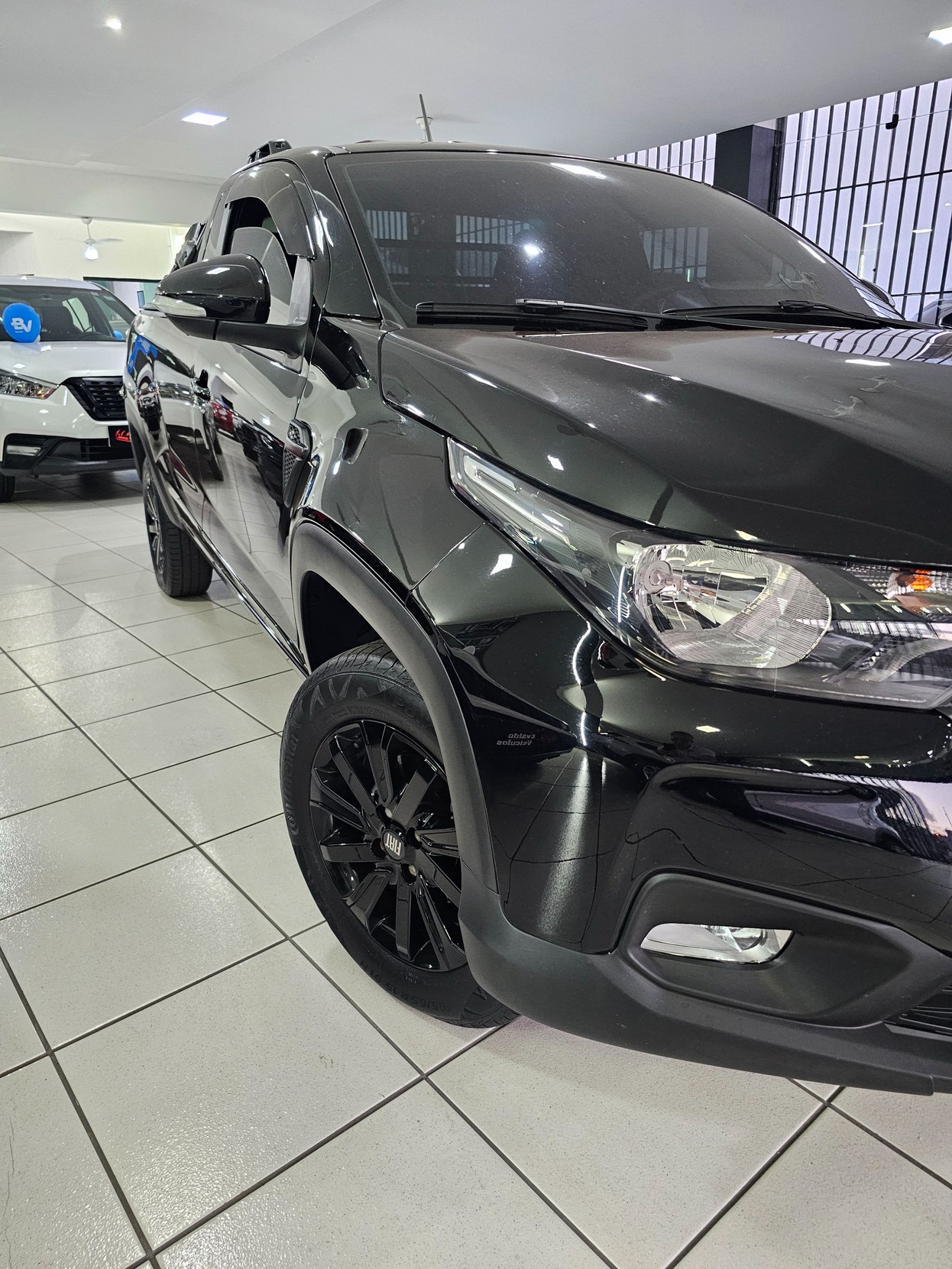 Car Image 11
