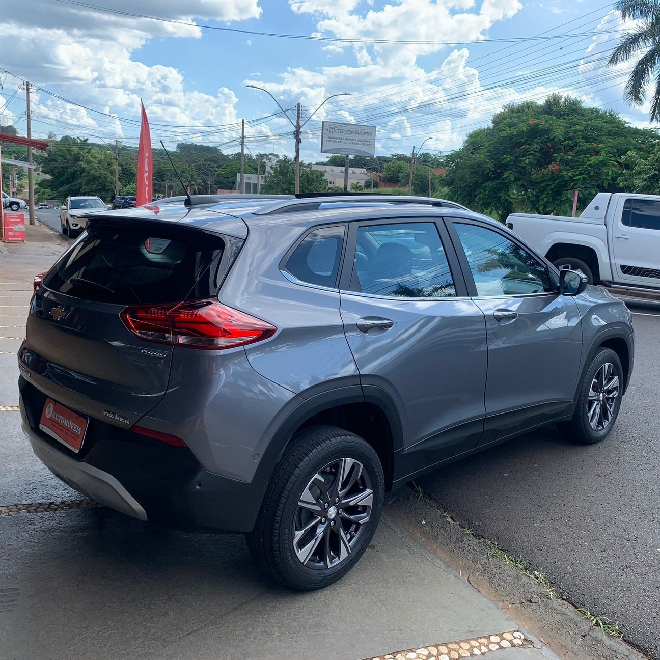 CHEVROLET TRACKER