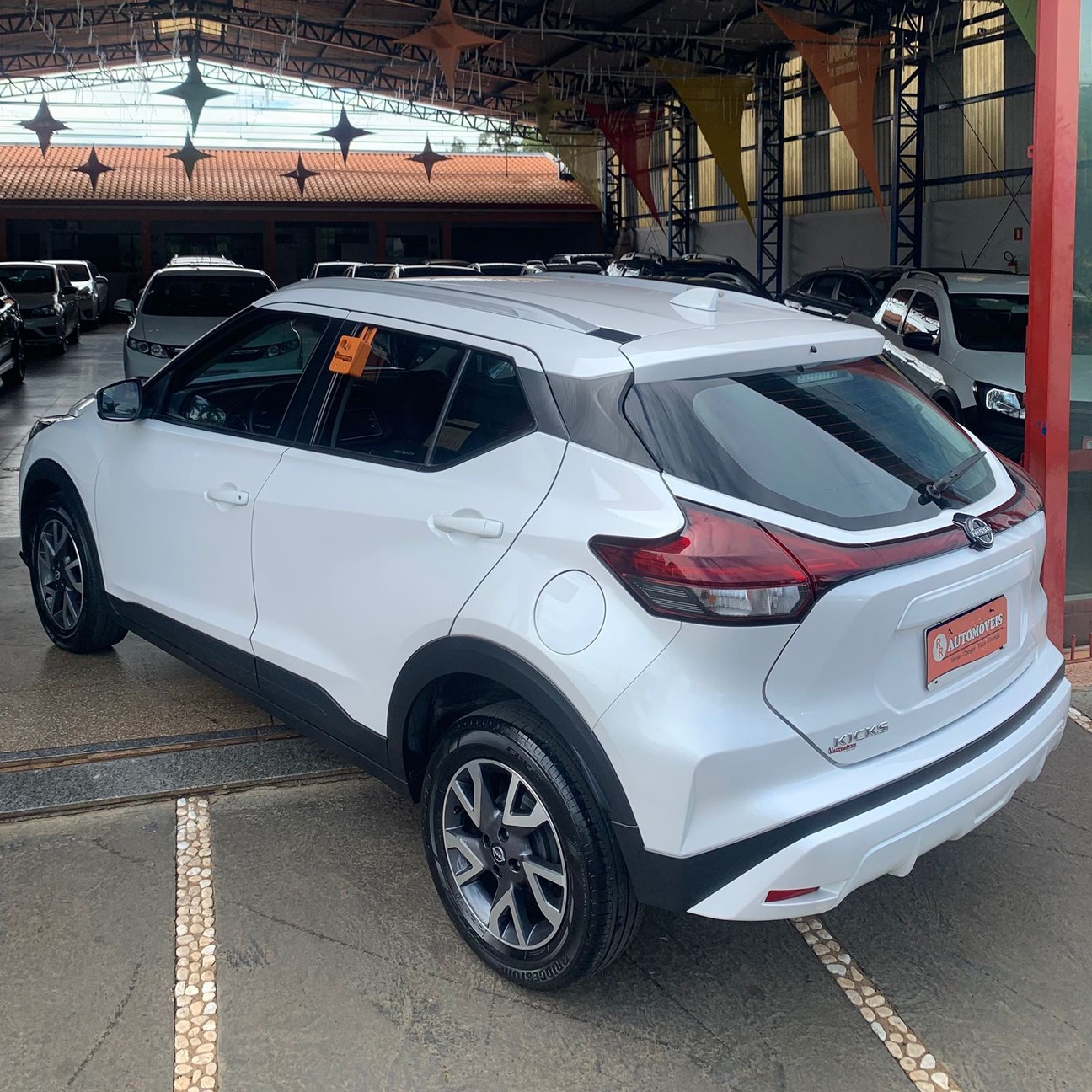 NISSAN KICKS