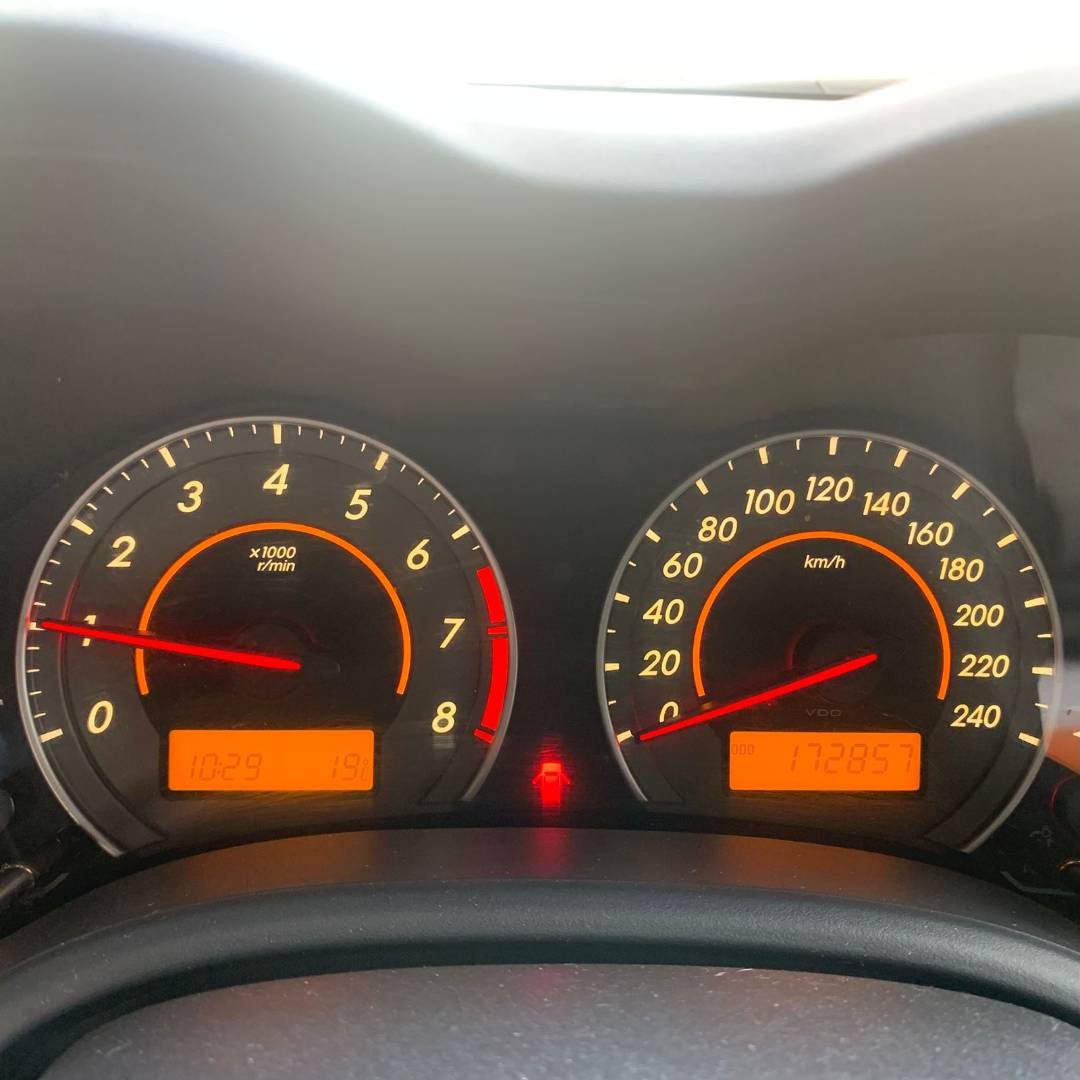 TOYOTA COROLLA