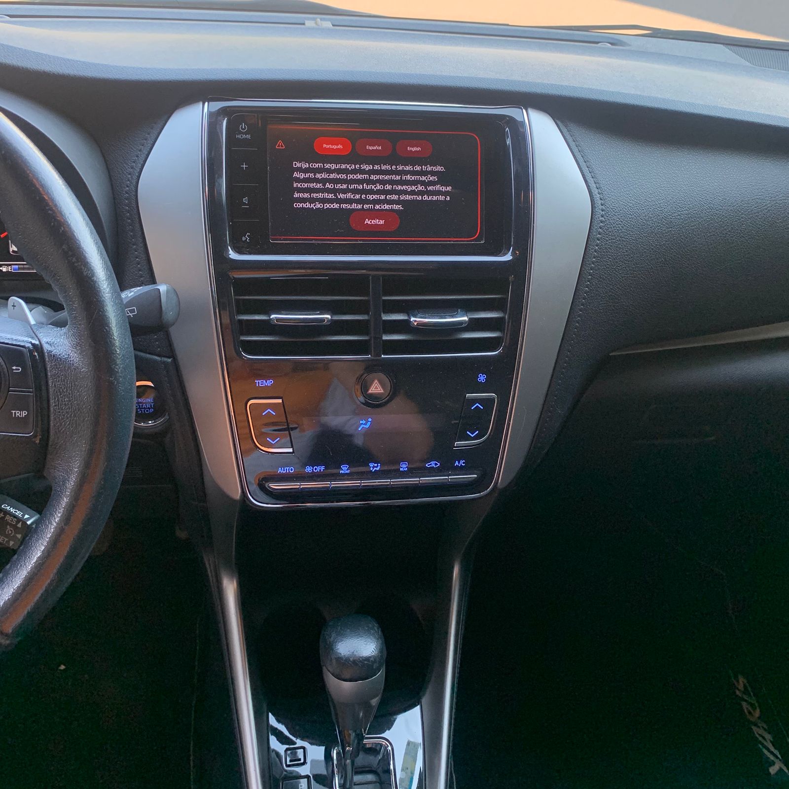 TOYOTA YARIS