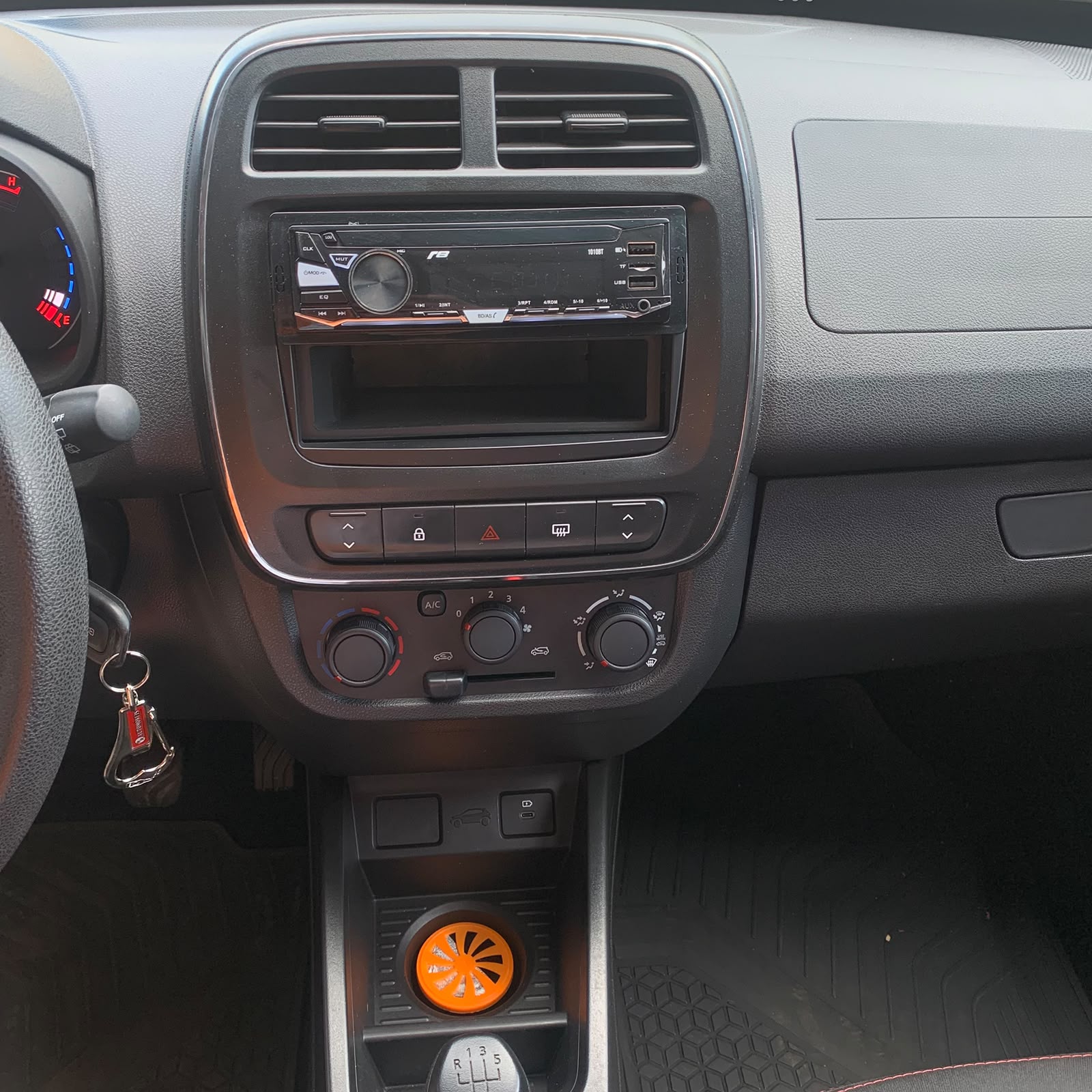 RENAULT KWID