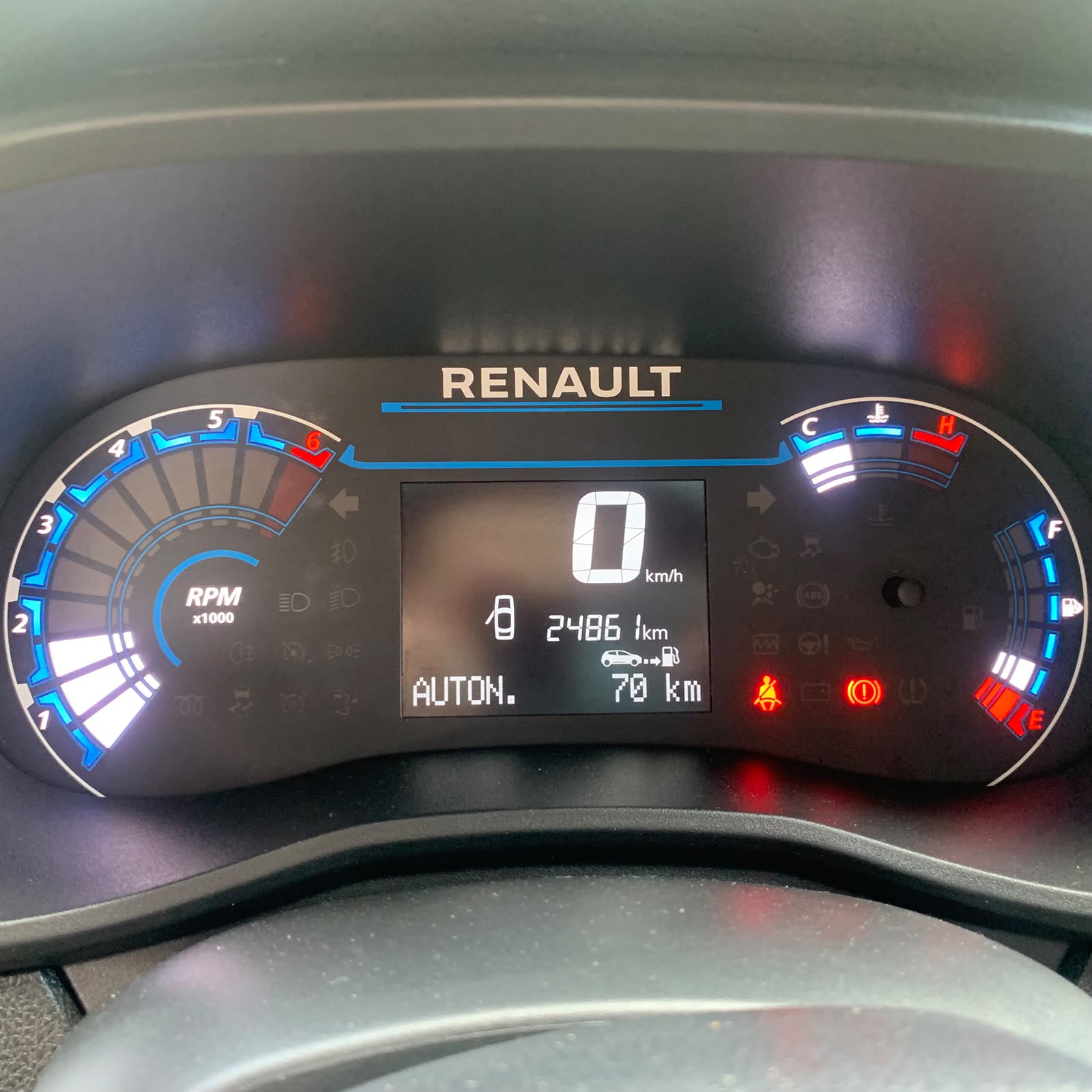 RENAULT KWID