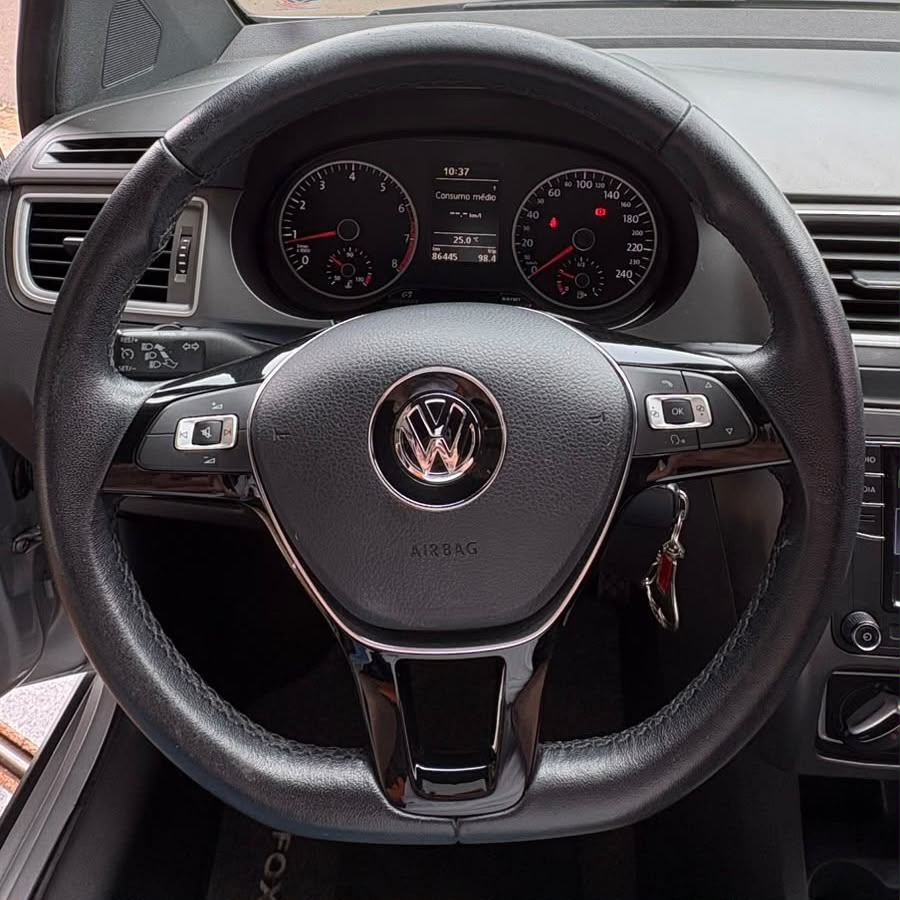 VOLKSWAGEN FOX