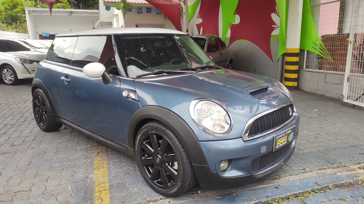 Car Image 5