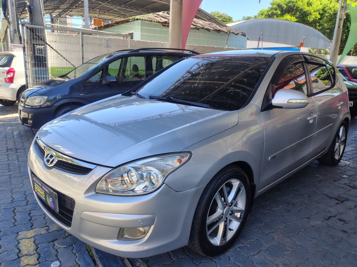 HYUNDAI I30 2.0 MPI 16V