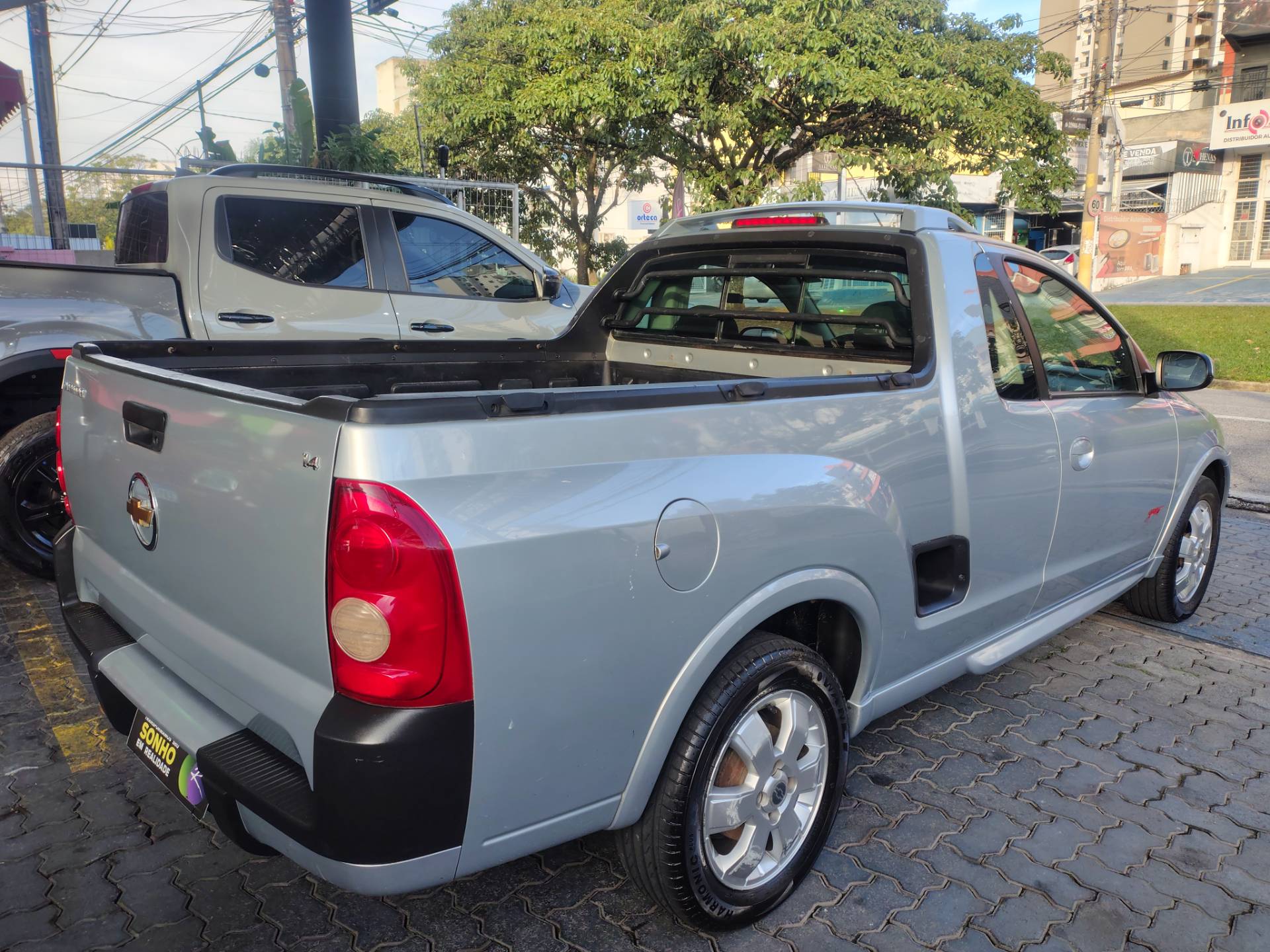 CHEVROLET MONTANA