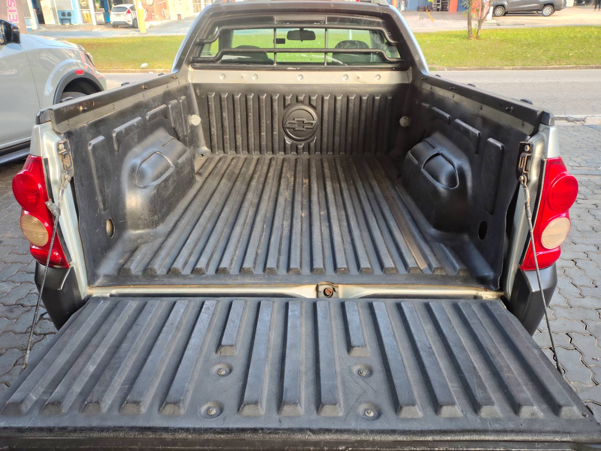CHEVROLET MONTANA