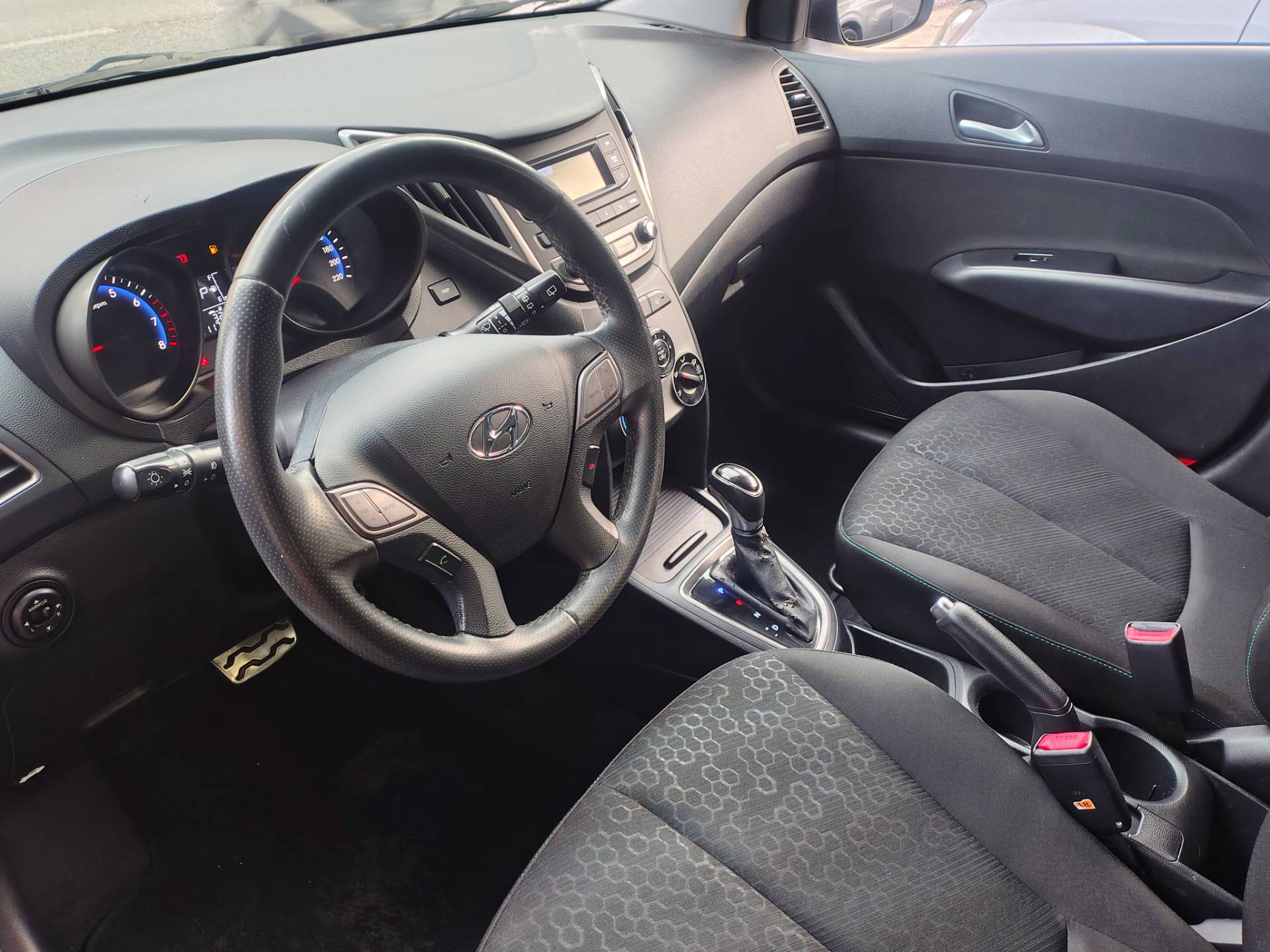 HYUNDAI HB20X
