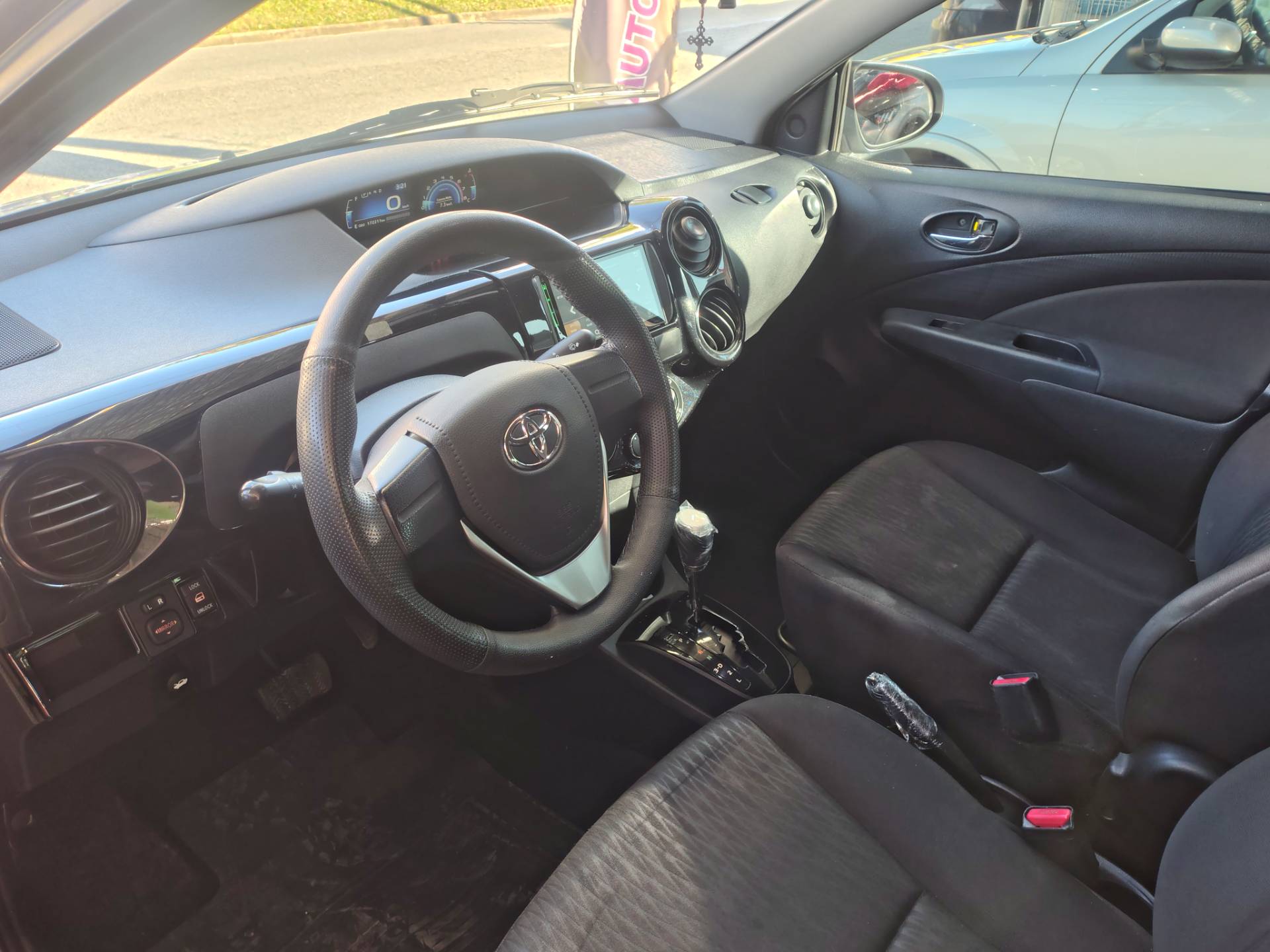 TOYOTA ETIOS