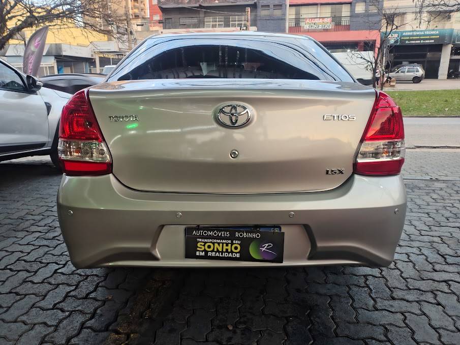TOYOTA ETIOS