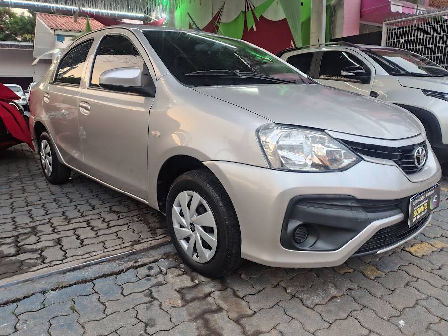 TOYOTA ETIOS