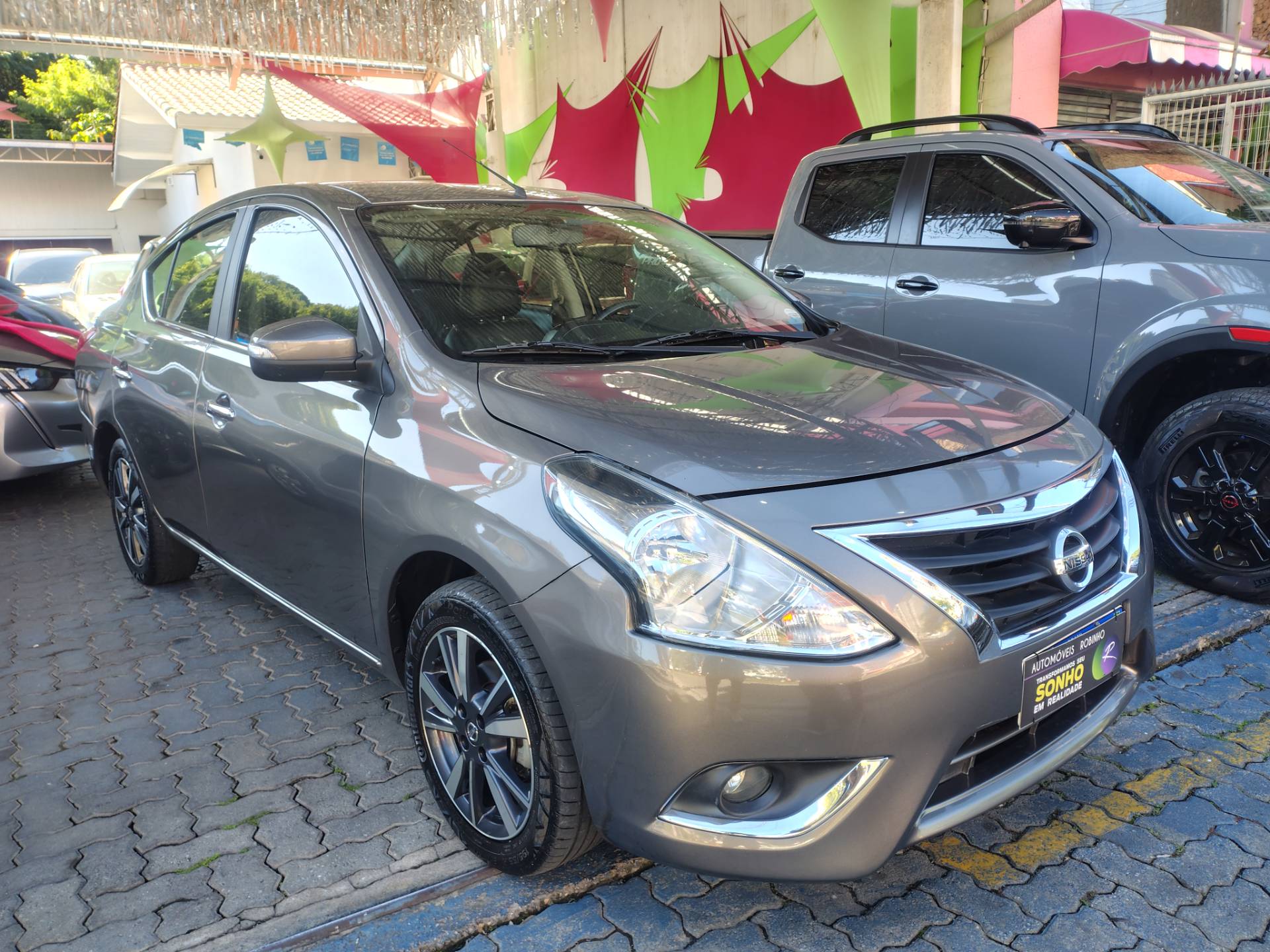 NISSAN VERSA