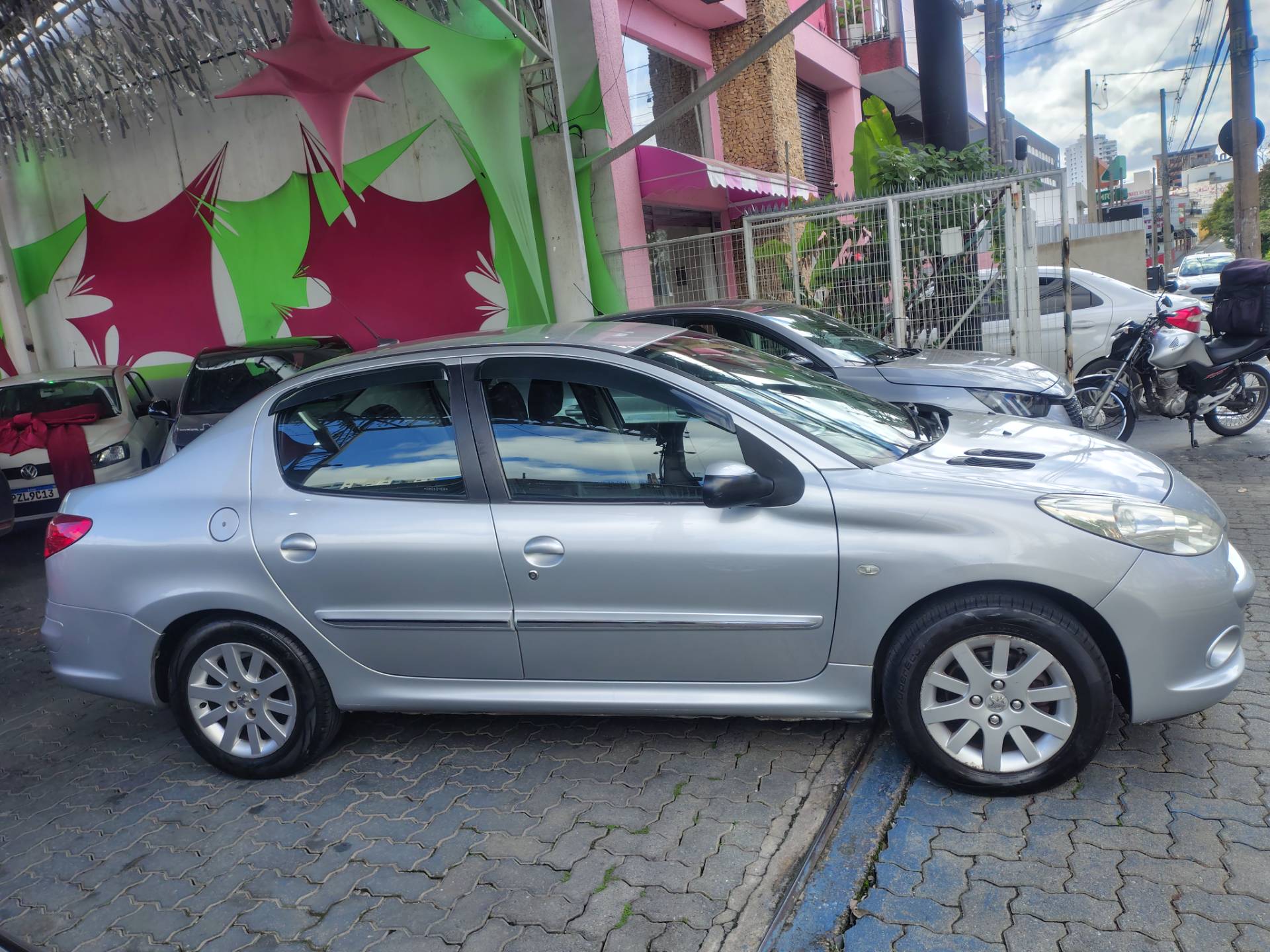 PEUGEOT 207