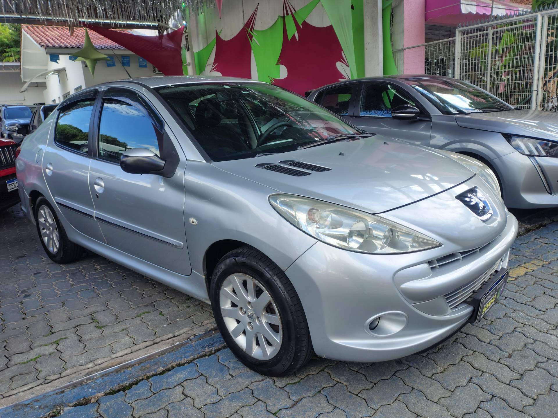 PEUGEOT 207